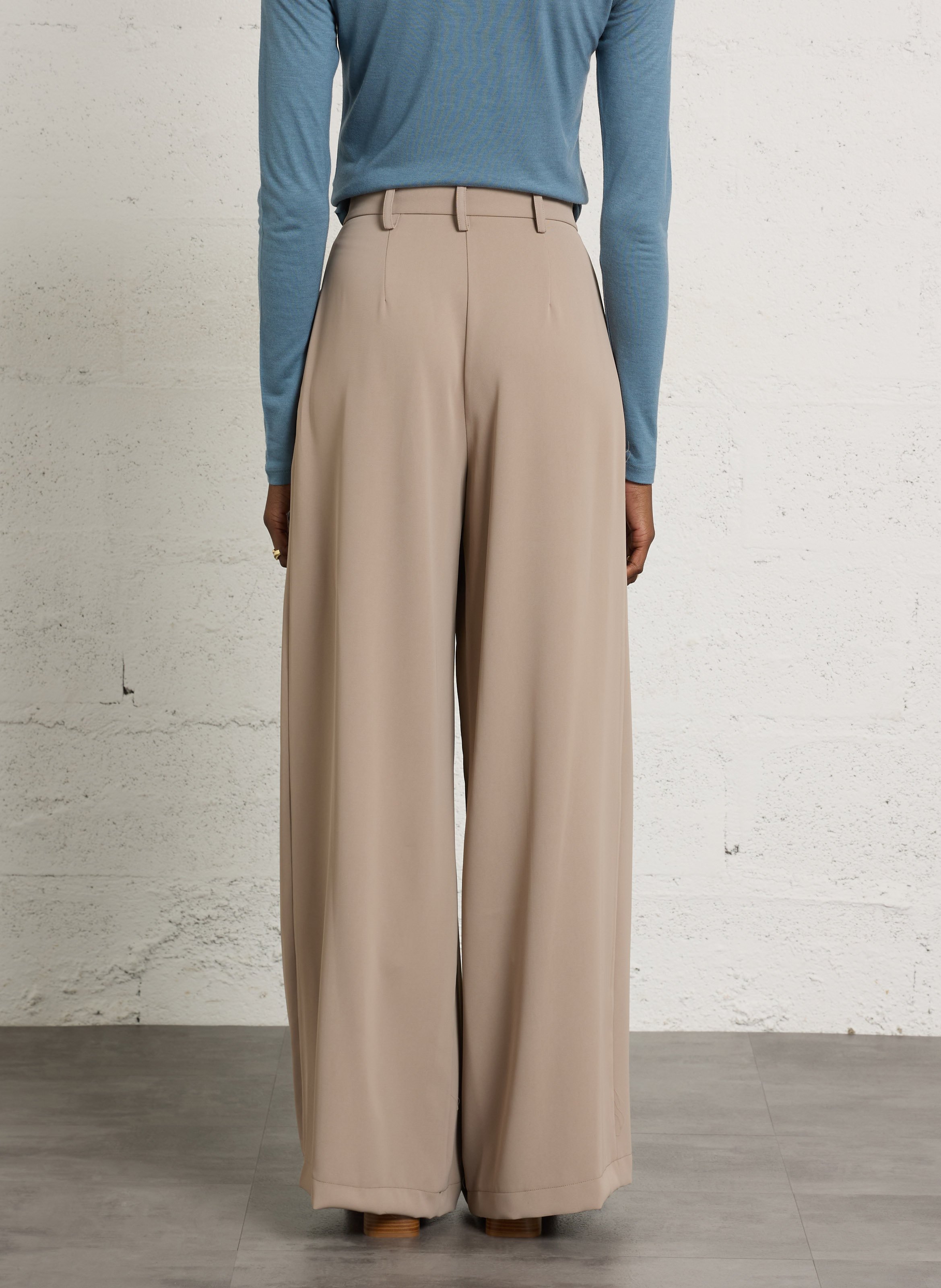 Weite Bundfaltenhose PLEASE Braun