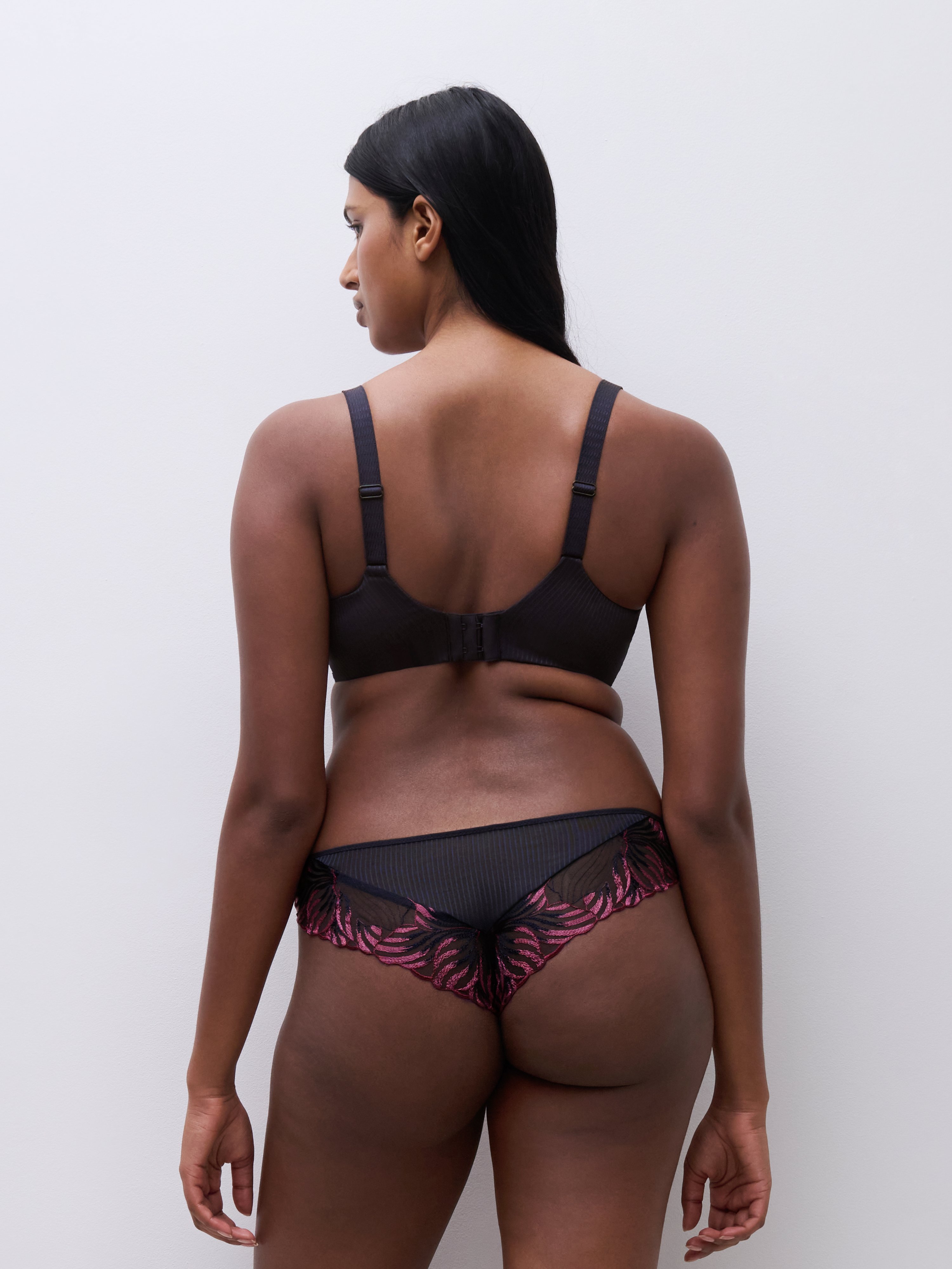 Very supportive embroidered bra CHANTELLE Grey