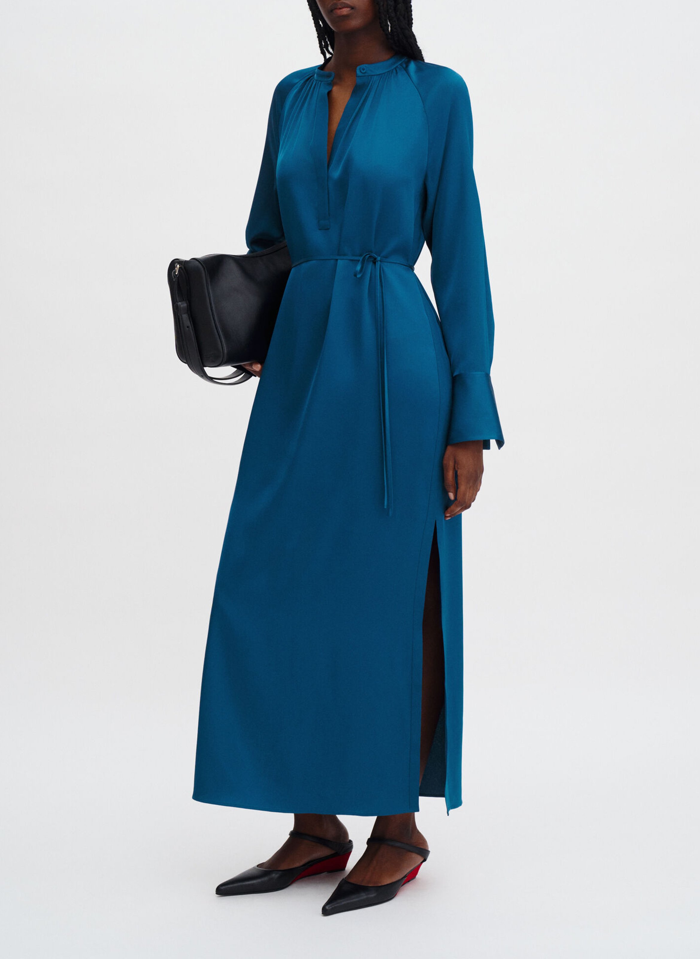 Lange, glanzende jurk FILIPPA K Blauw