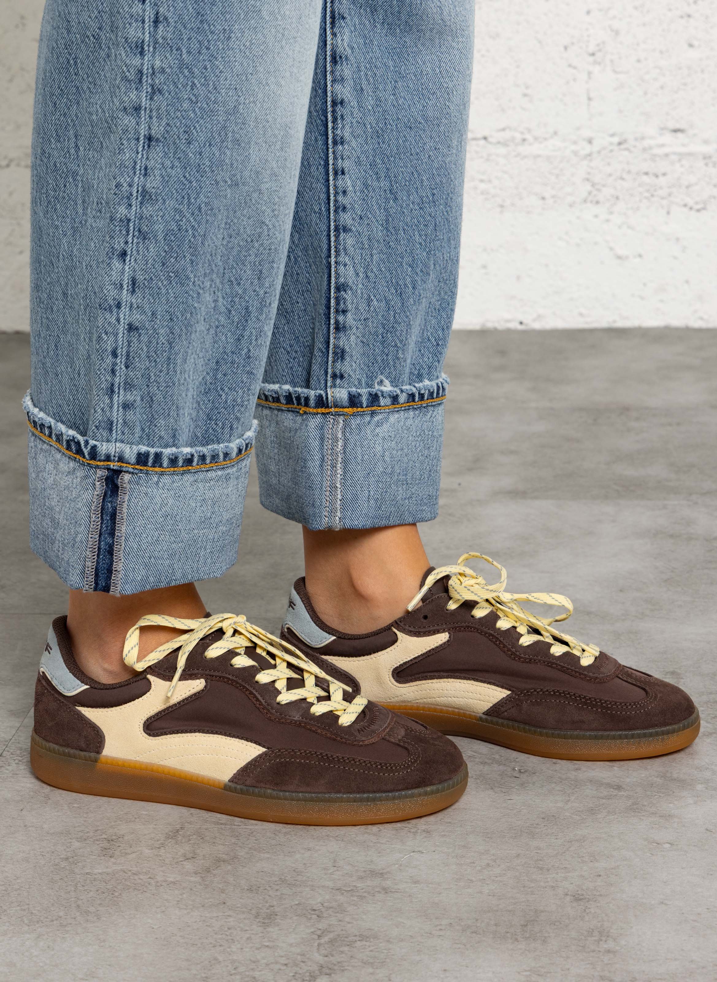 Low-top mixed leather sneakers HOFF Brown