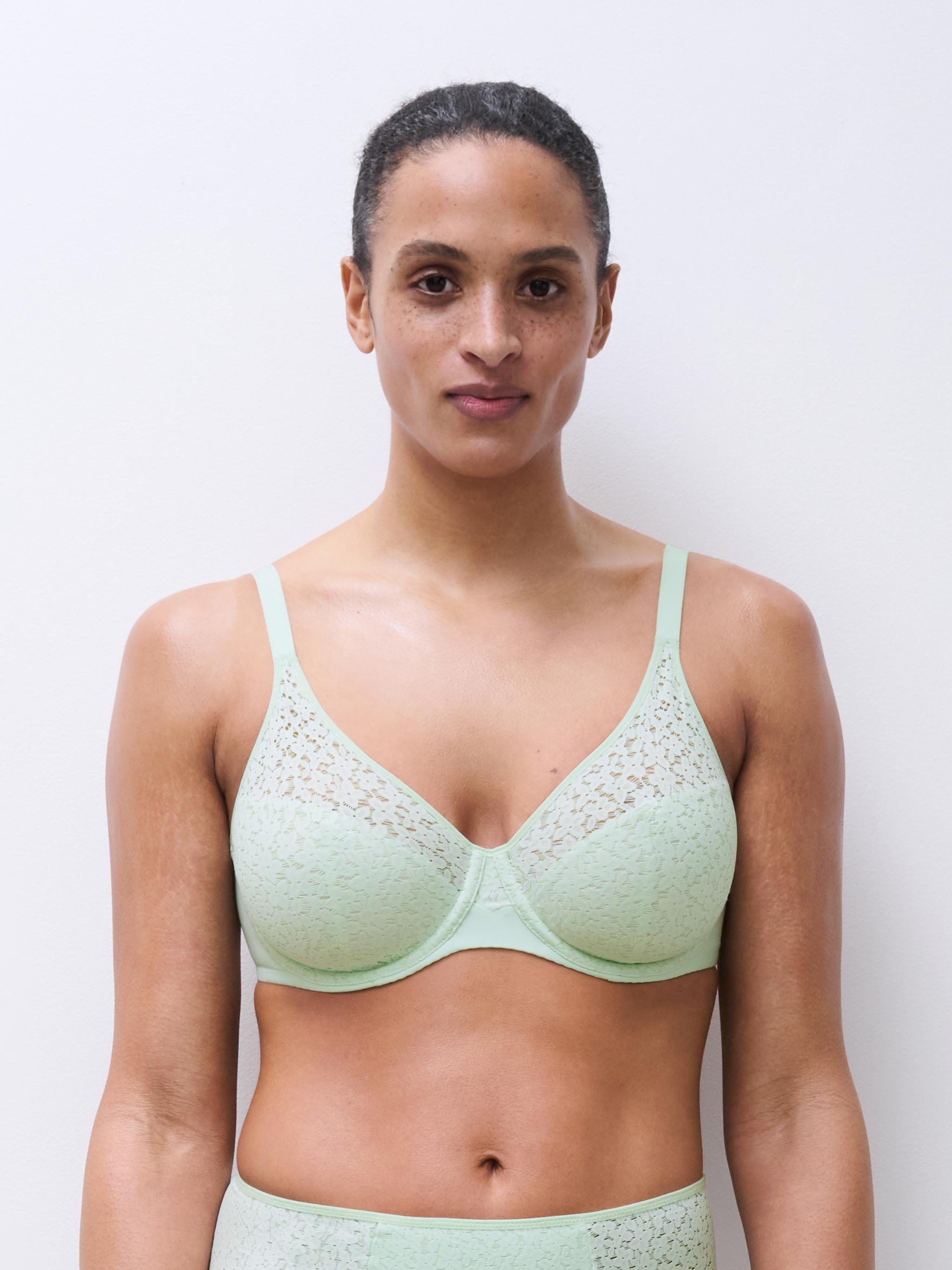 Moulded full-cup bra CHANTELLE Green