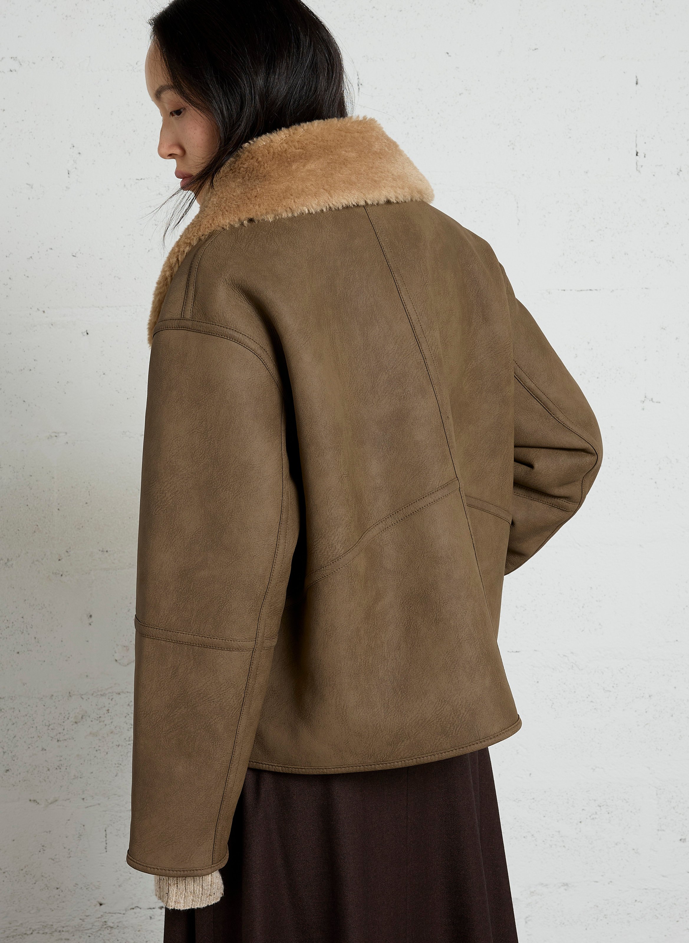 Gerade geschnittene Jacke mit klassischem Kragen JC SOPHIE Braun