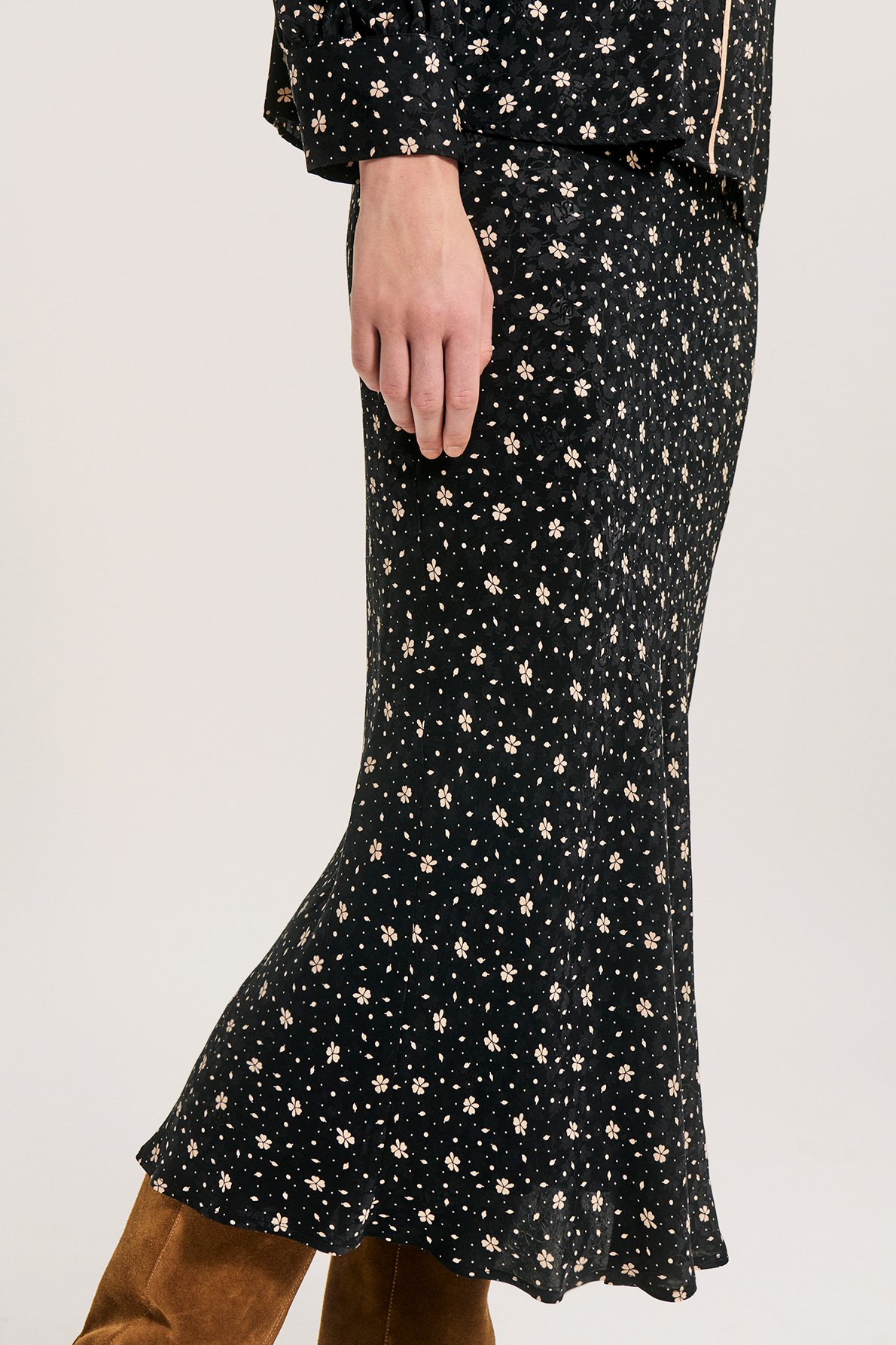 Jupe midi droit motif fleuri PABLO Noir