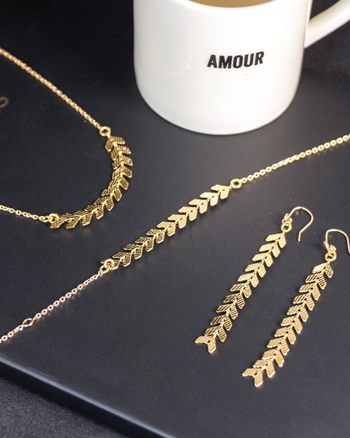 Fine gold bracelet NILAI Golden