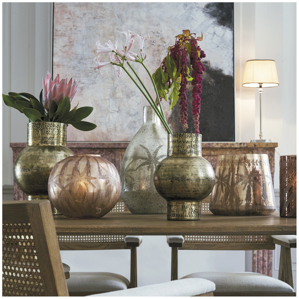 Mat finish round vase BLANC D'IVOIRE Golden