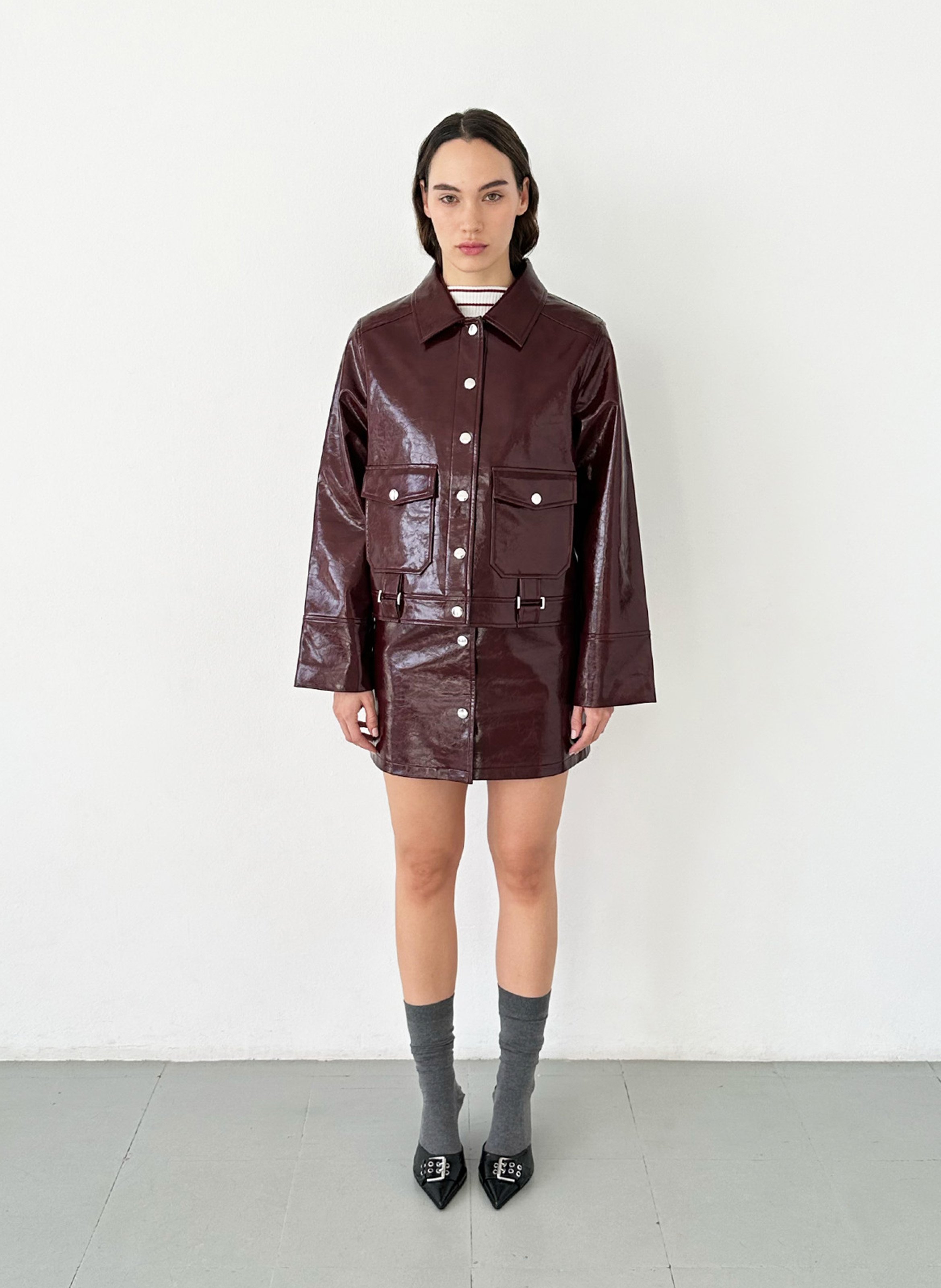 Buttoned shiny straight jacket LAAGAM Red