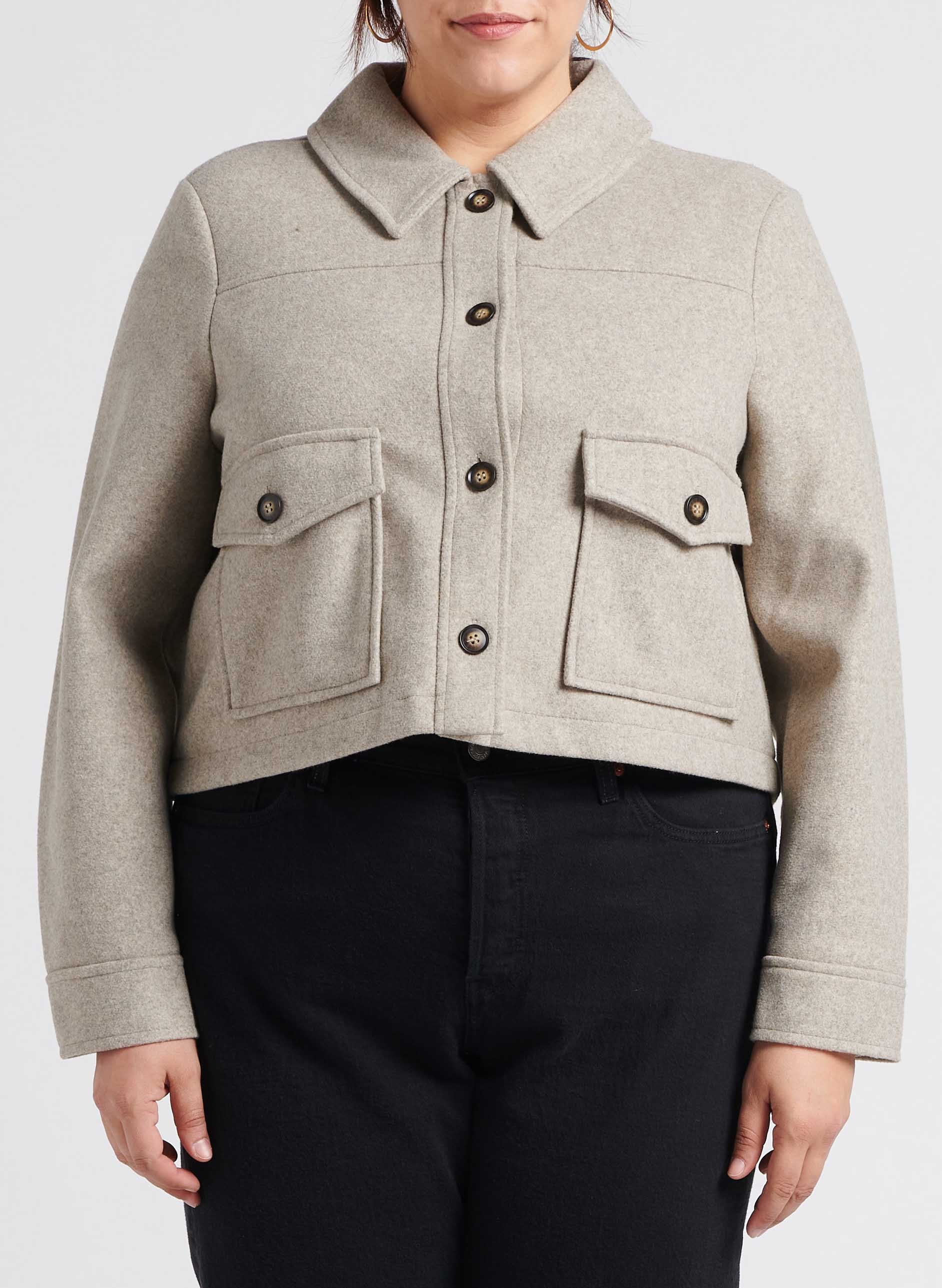 Veste courte boutonnée VERO MODA CURVE Beige