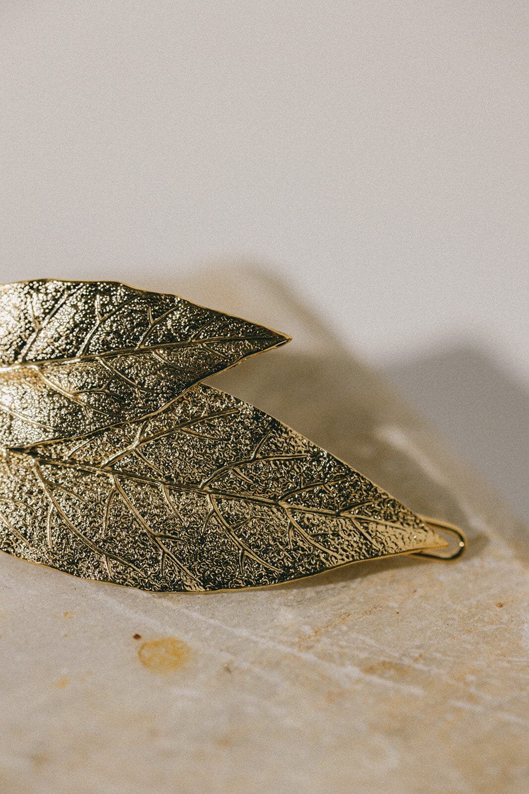 Maxi gold-plated leaf hair clip MONSIEUR SIMONE Golden