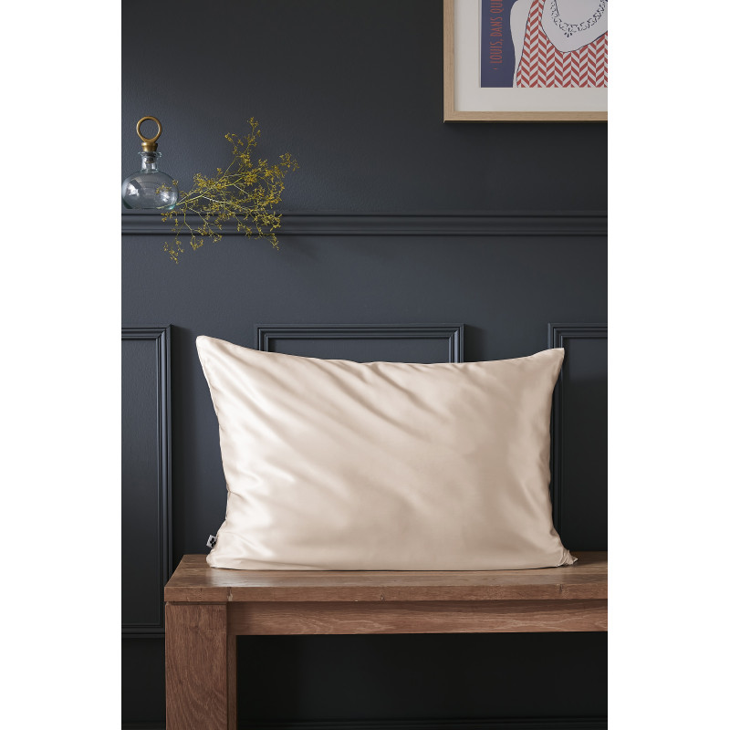 "Soanne" mulberry silk pillowcase - butterfly effect. L'EFFET PAPILLON Beige