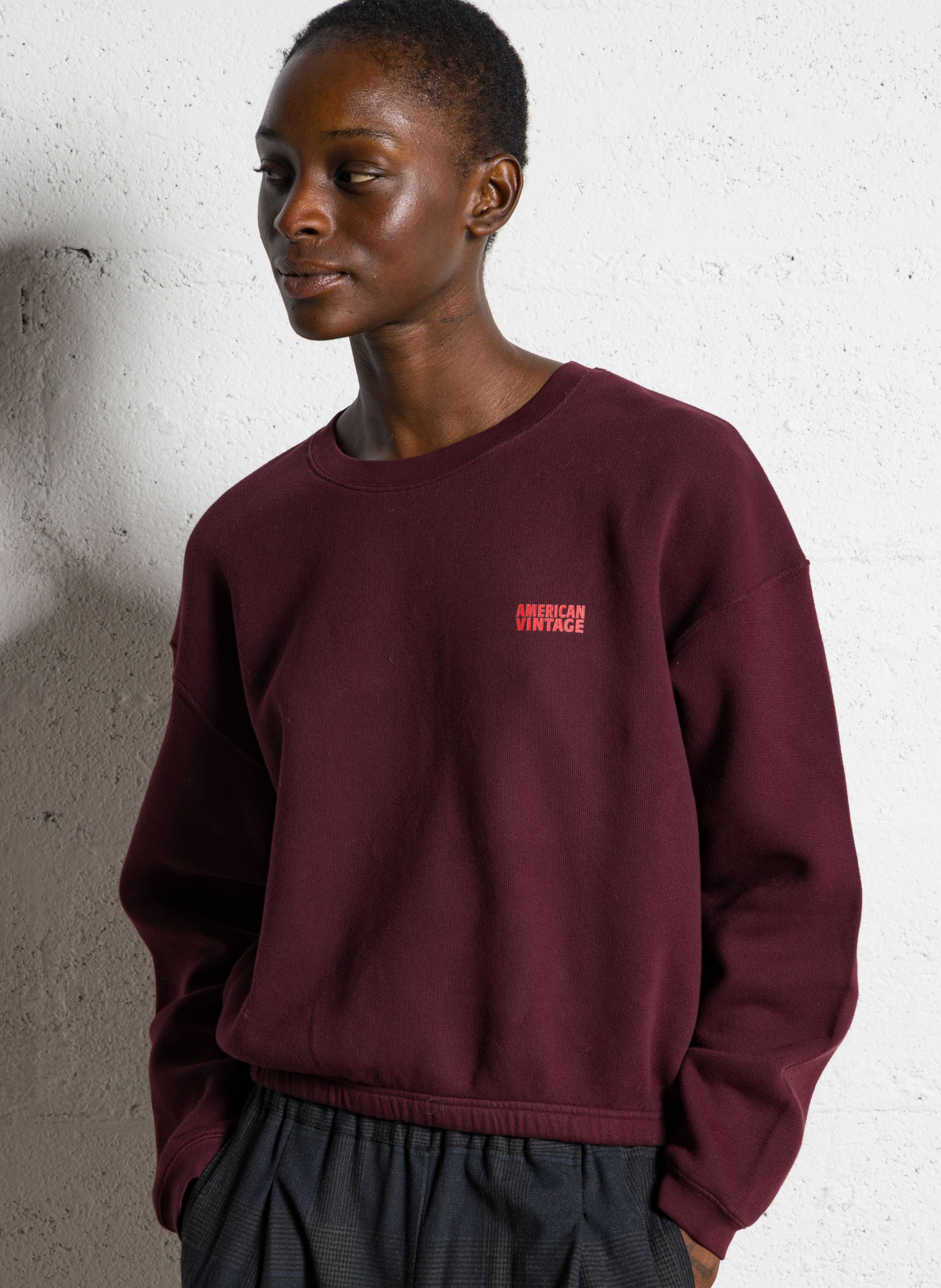 Kurzes Sweatshirt aus Baumwoll-Mix mit Rundhalsausschnitt AMERICAN VINTAGE Rot