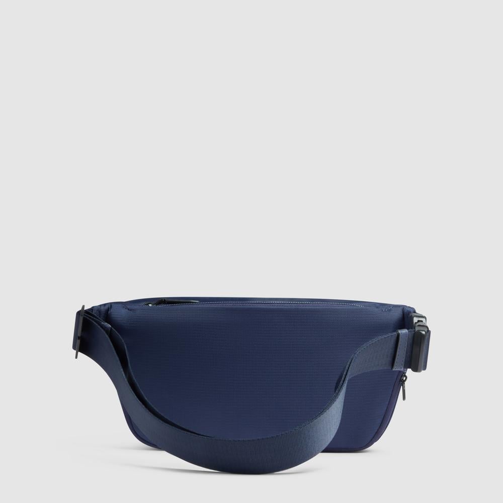 Expandable waist bag in recycled fabric and leather with pocket for Piquadro smart tracker and RFID protection. PIQUADRO Blue