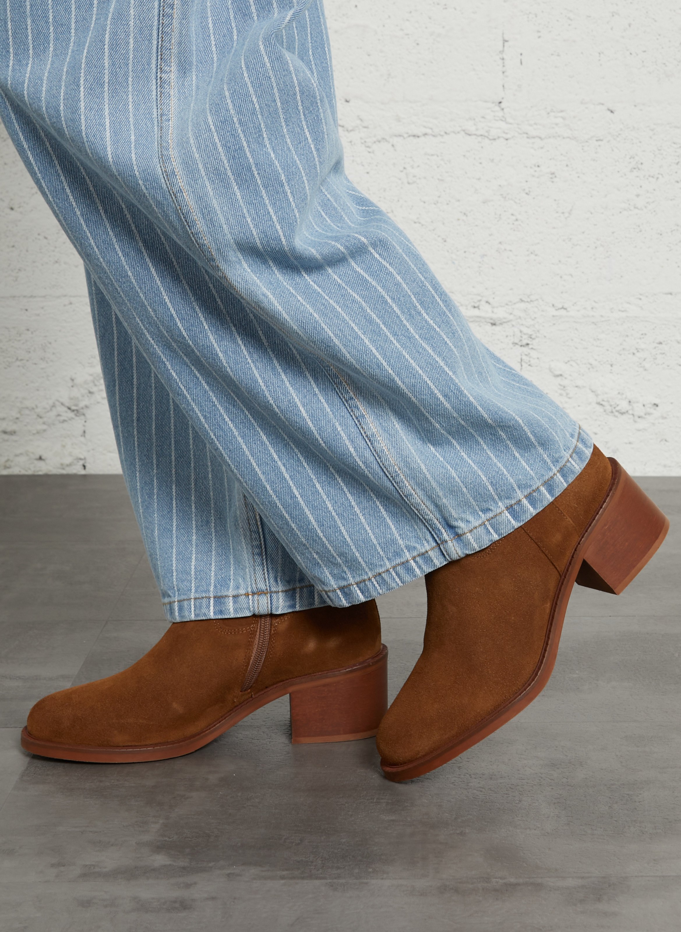 Stiefeletten aus Veloursleder COSMOPARIS Braun