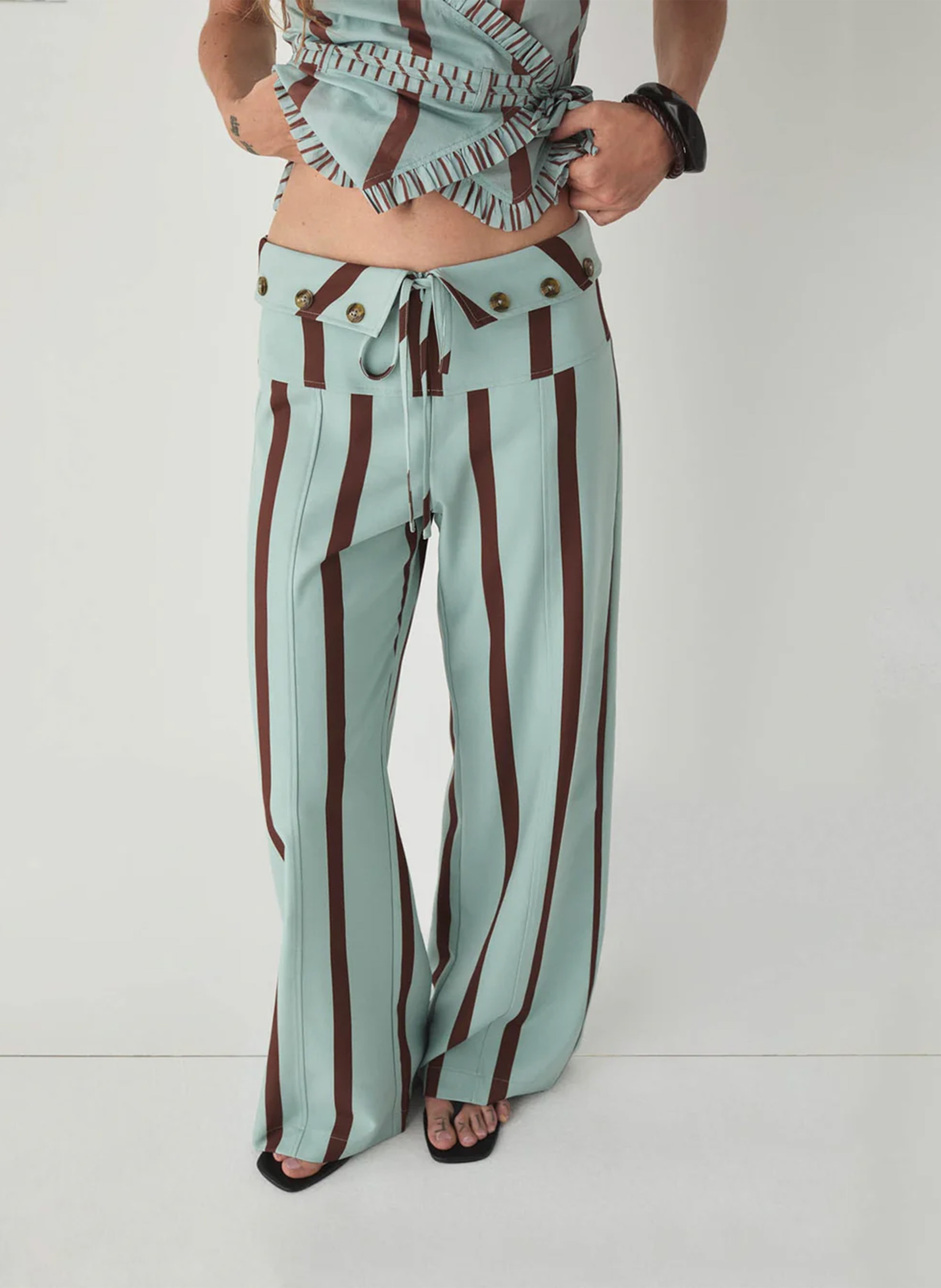 Weit geschnittene Streifenhose LAAGAM Blau