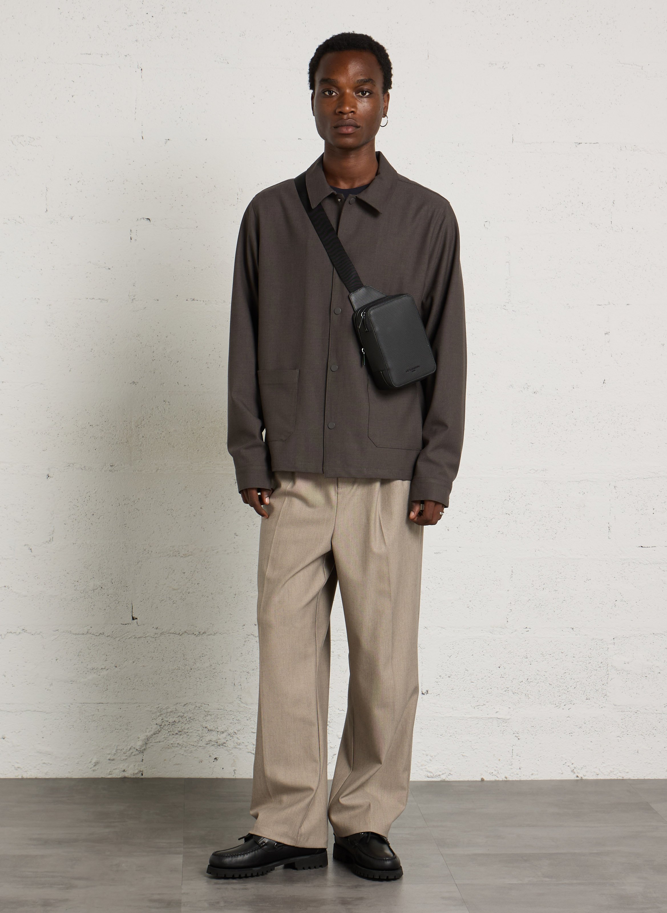 Einfarbige Anzughose mit Bundfalten CASUAL FRIDAY Beige
