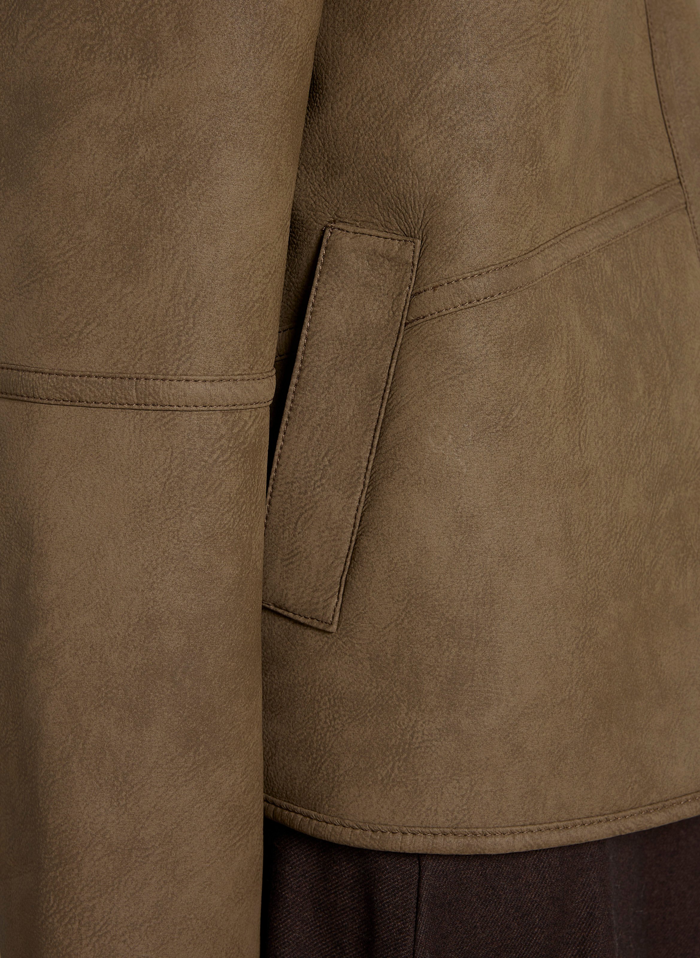 Gerade geschnittene Jacke mit klassischem Kragen JC SOPHIE Braun
