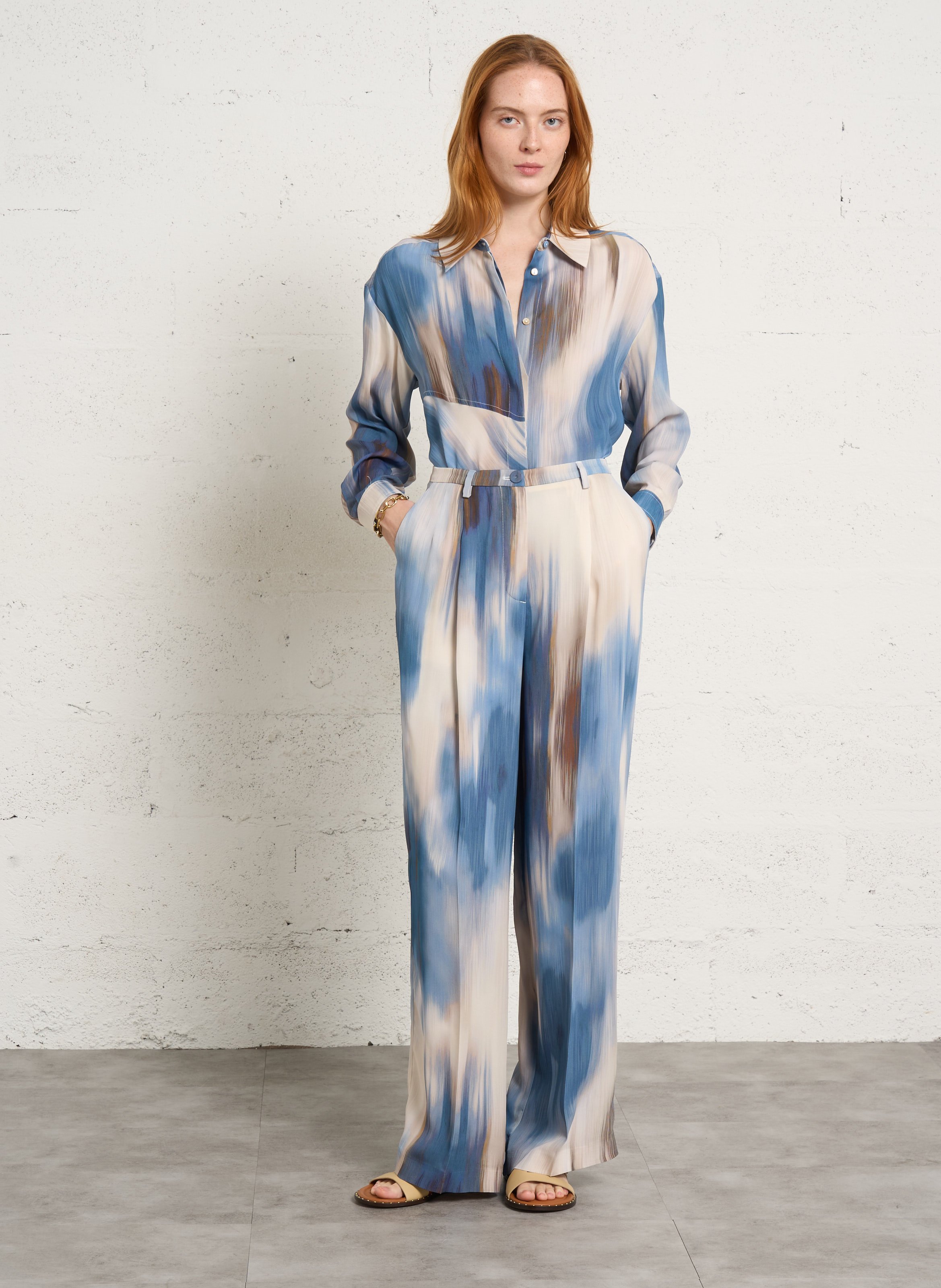 Bedruckte Bluse mit klassischem Kragen MOMONI Mehrfarbig