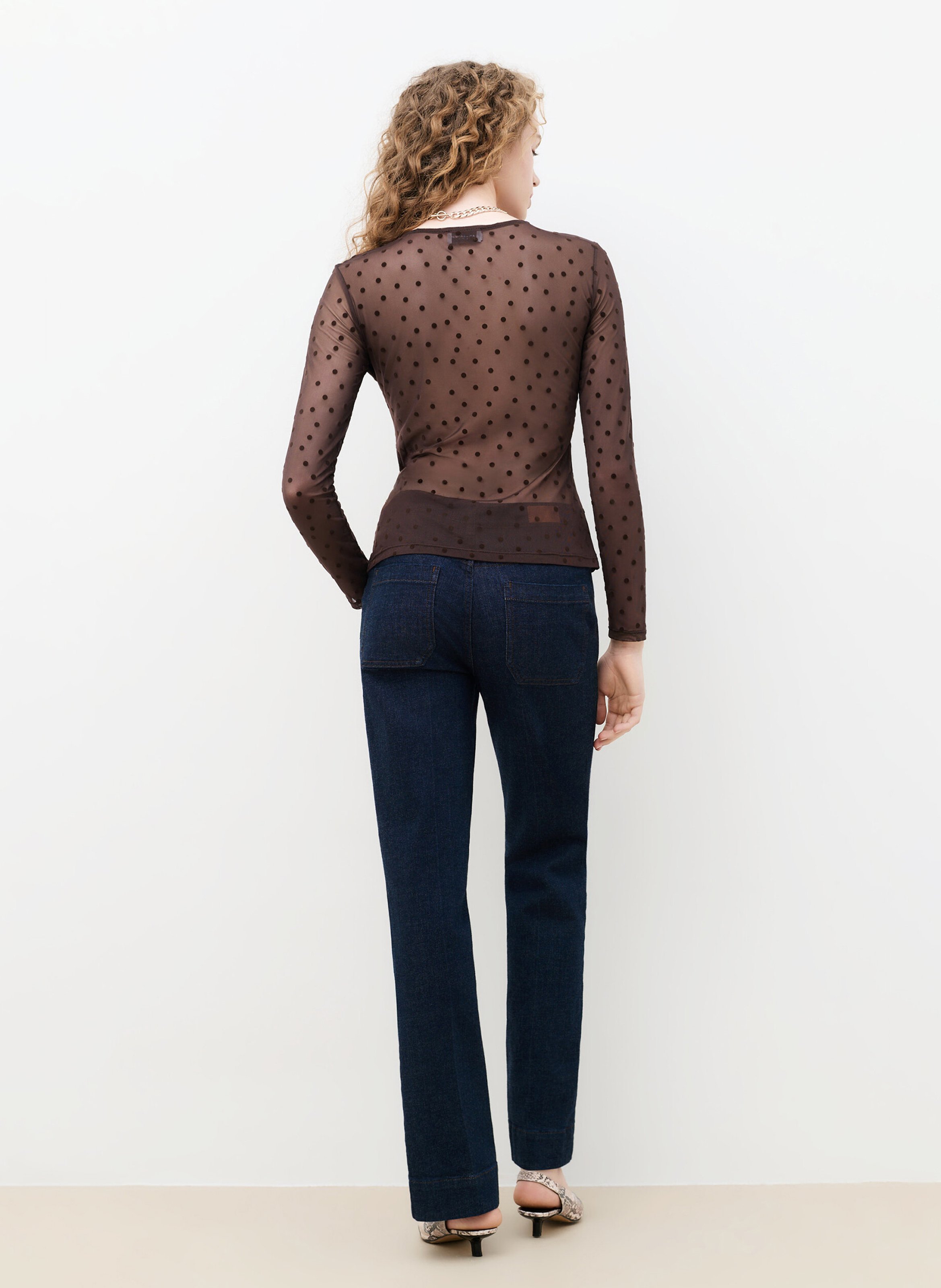 Eng anliegendes T-Shirt mit Polka-Dots und Rundhalsausschnitt CAROLL Braun