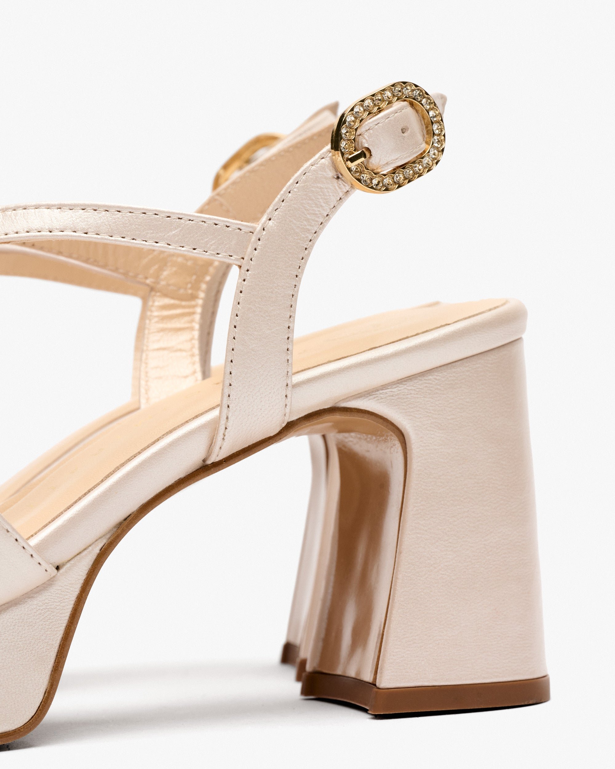 Heeled leather sandals in vanilla color. PEDRO MIRALLES White