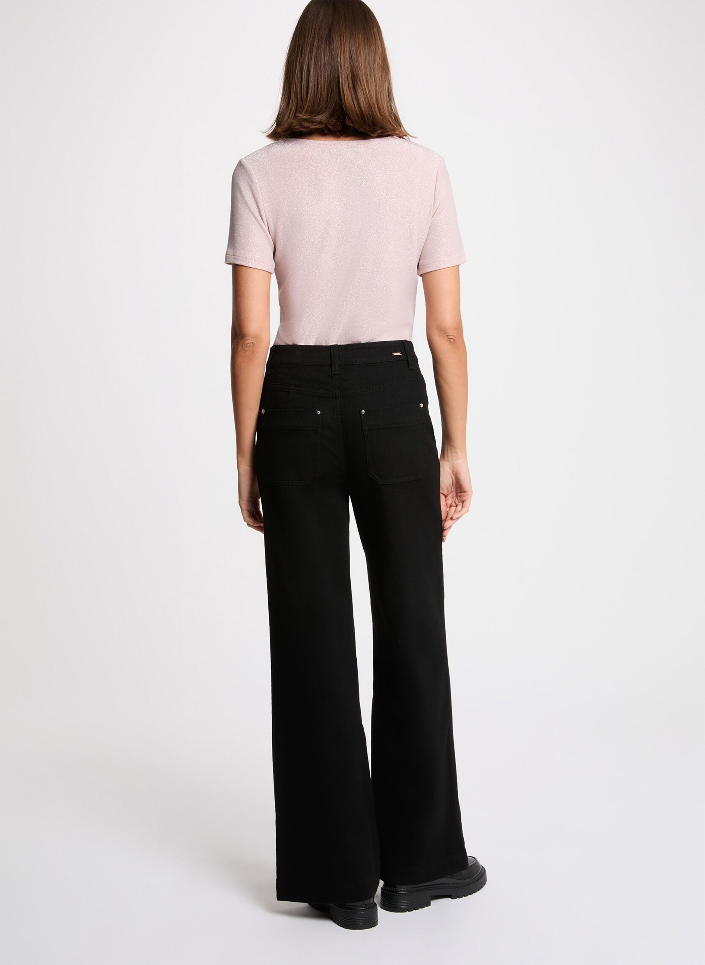 Glanzend T-shirt met V-hals Roze