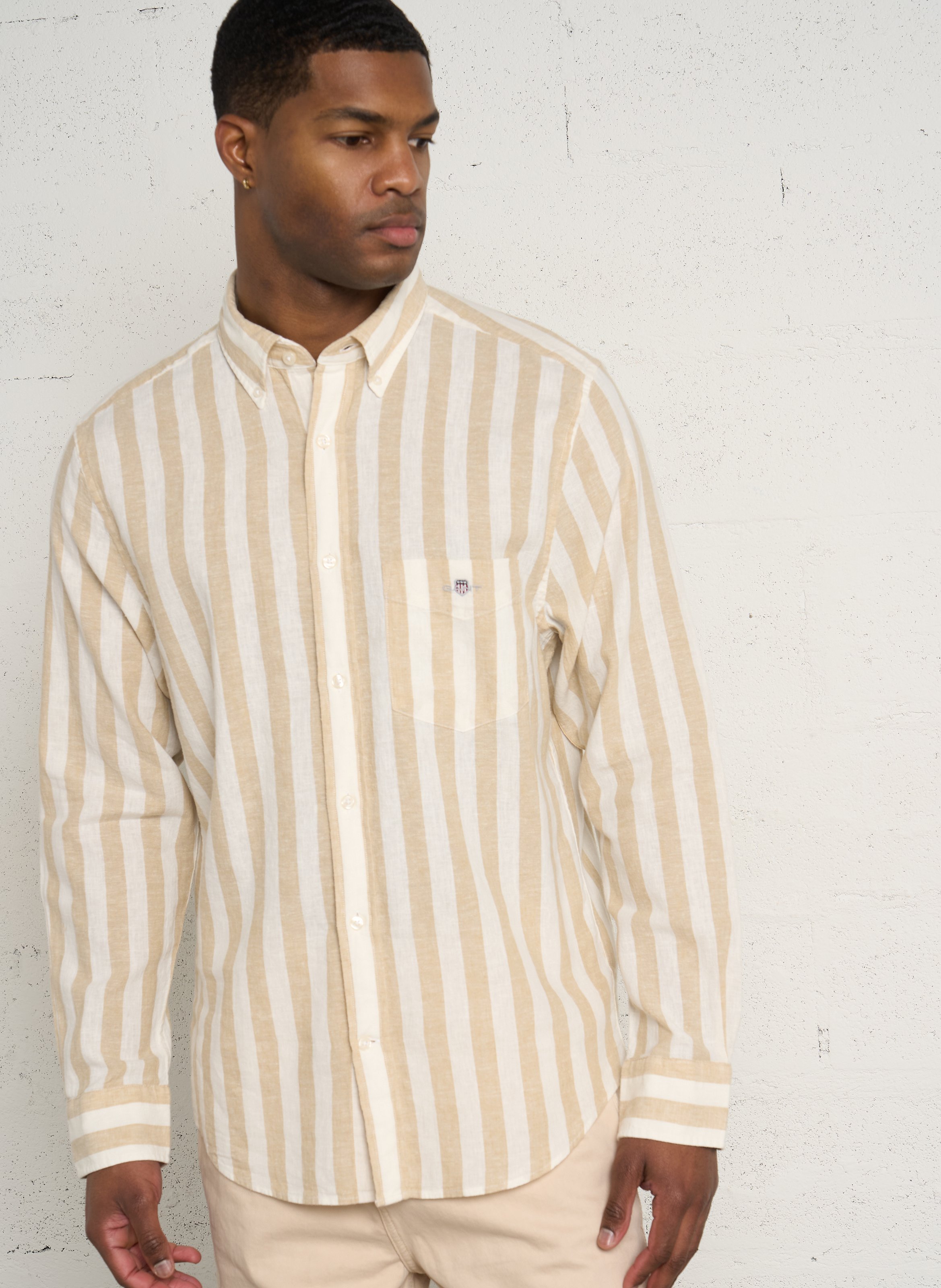 Chemise regular-fit col américain rayée en lin et coton GANT