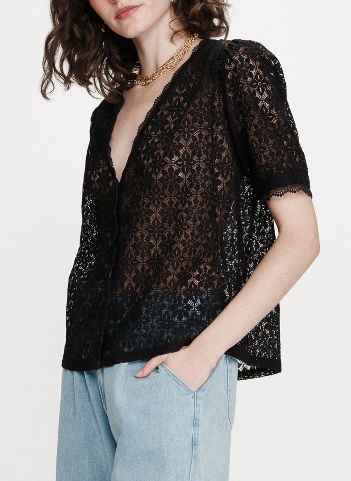 Top met V-hals en knopen van kant GRACE ET MILA