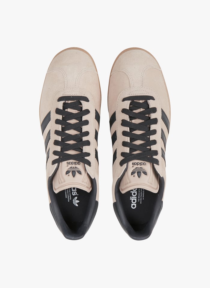 Lage sneakers van gemengde su de Bruin