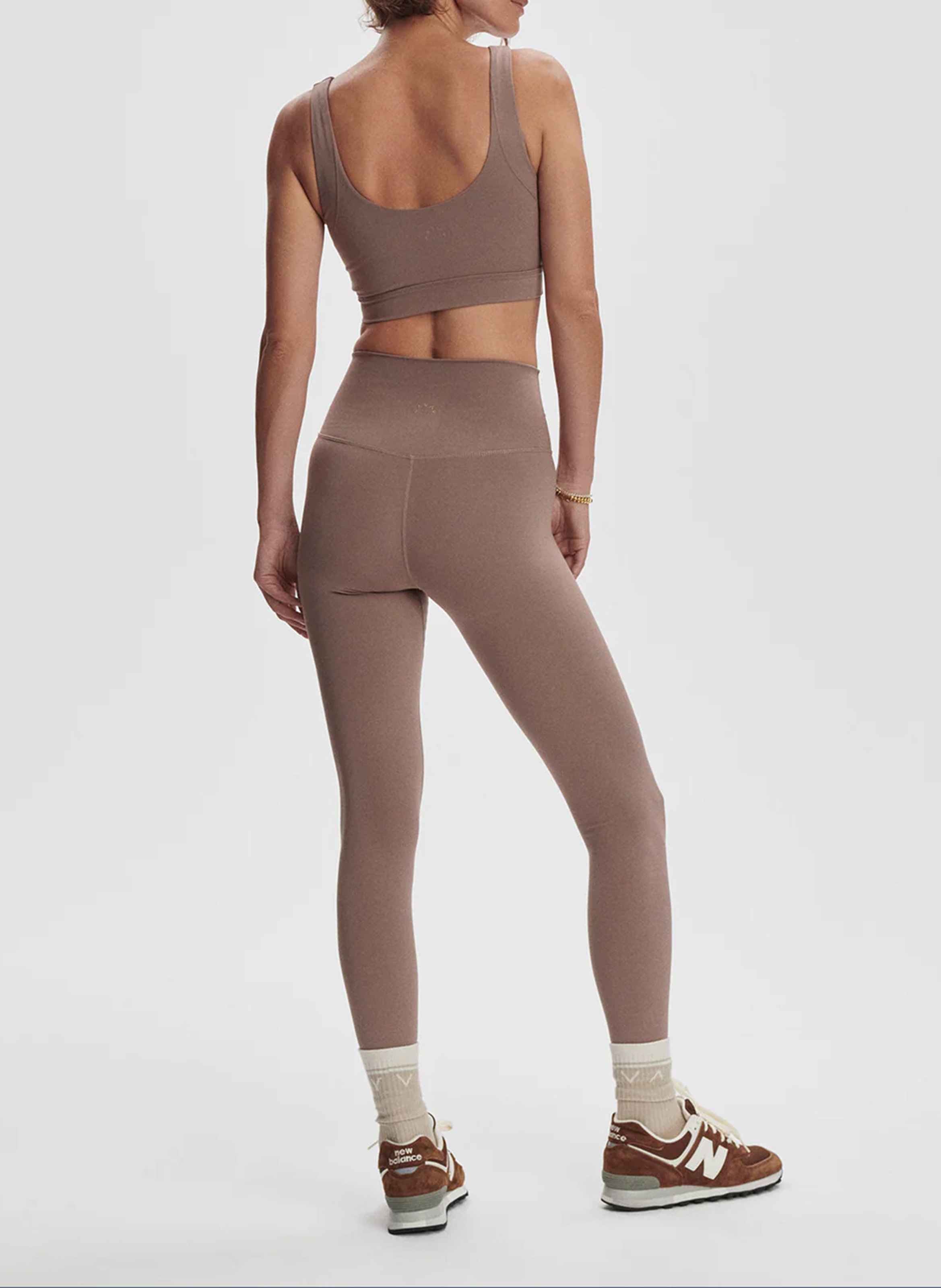 Base City - Sport-Leggings VARLEY Braun