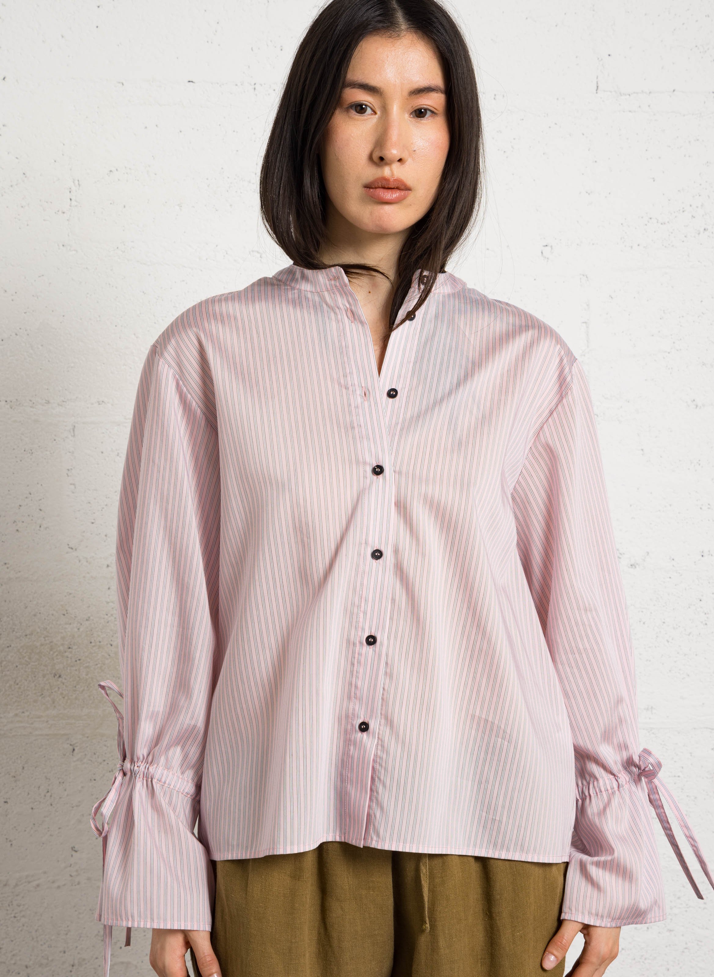 Round-neck shirt with wide striped sleeves NORR Pink
