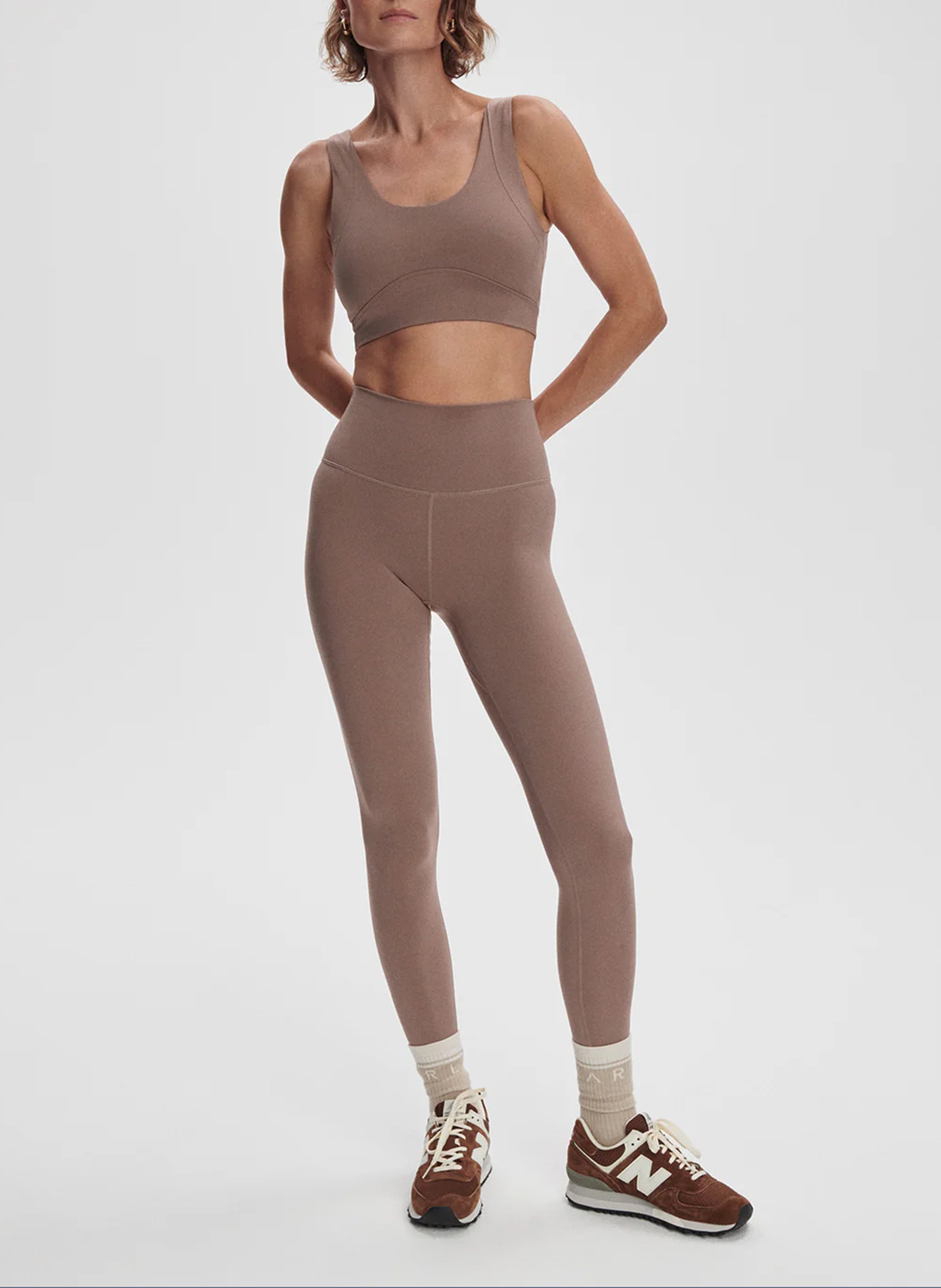 Base City - Sport-Leggings VARLEY Braun