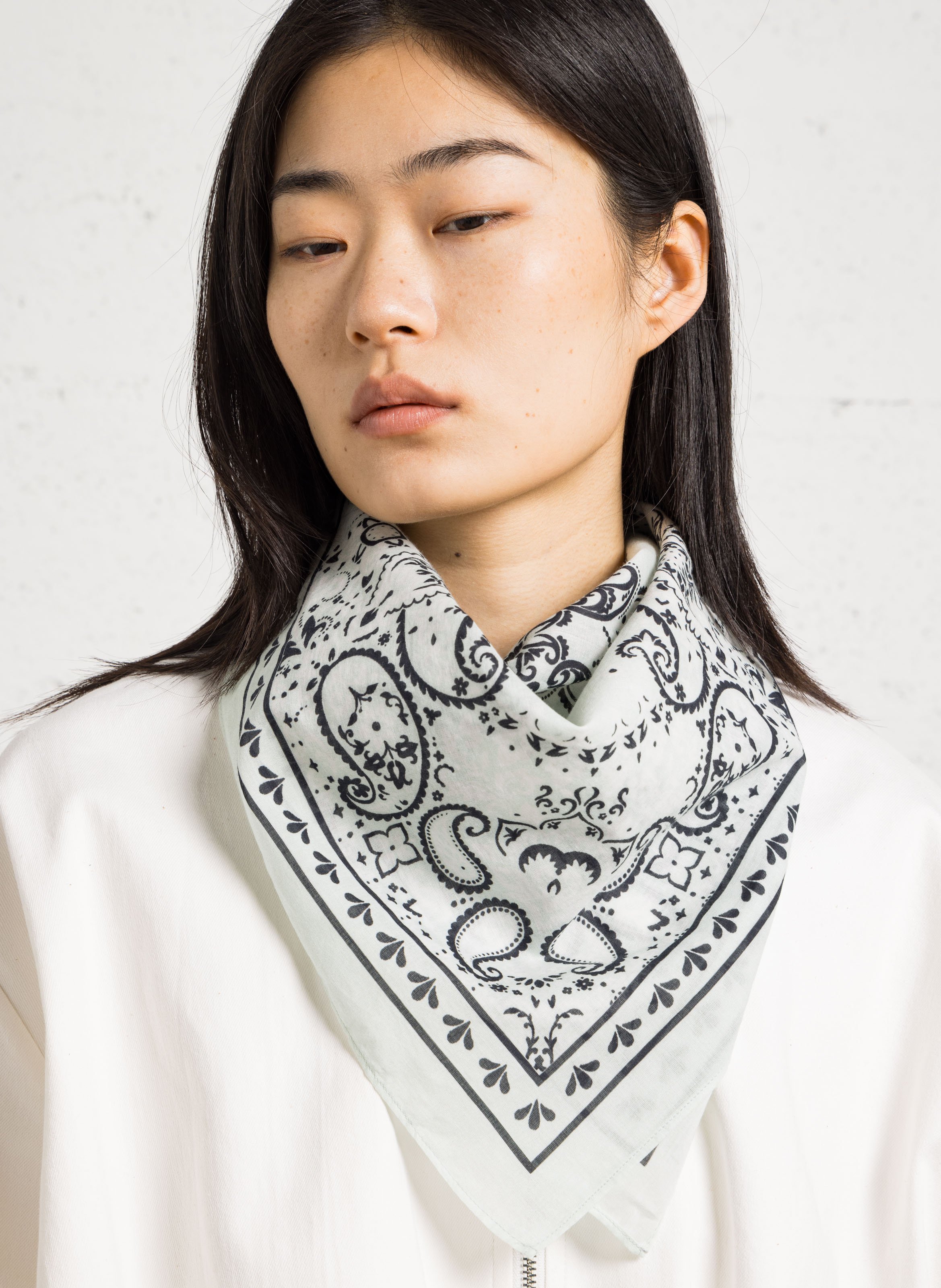 ARTIKEL AUSSTEHEND FEEKA