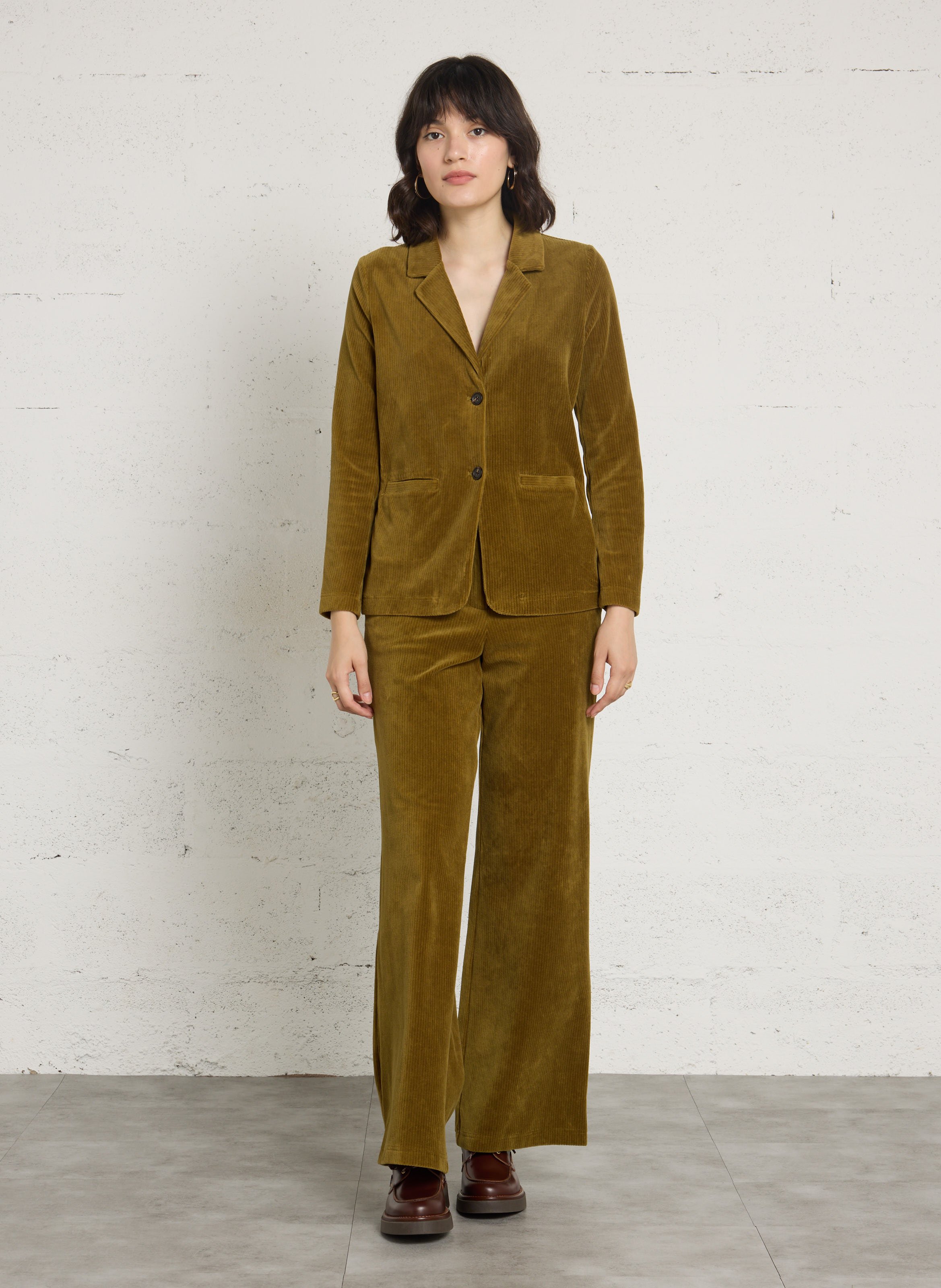Samthose aus gemischtem Baumwollcord-Samt NICE THINGS Grun