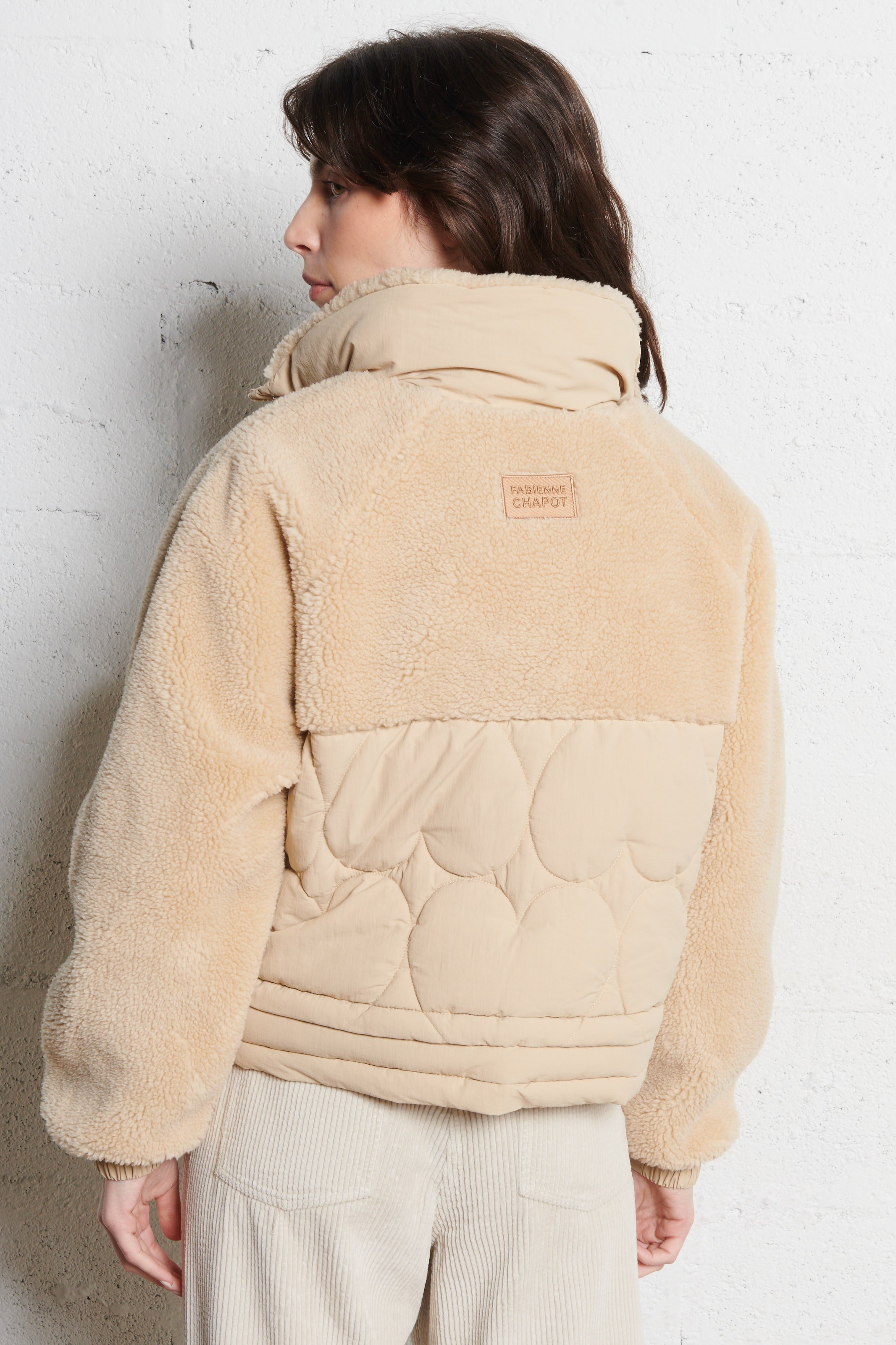 Gewatteerd jasje met opstaande kraag FABIENNE CHAPOT Beige