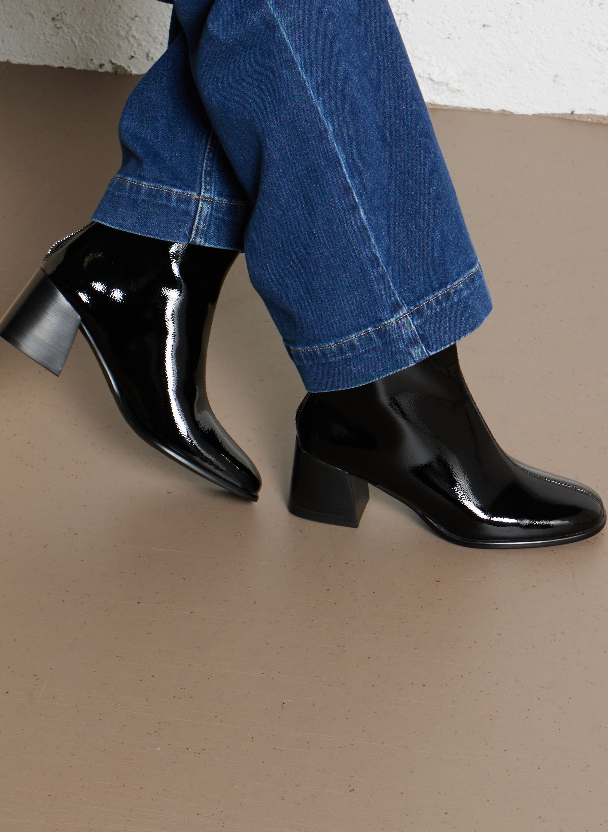 Patent leather heeled ankle boots SCHMOOVE Black