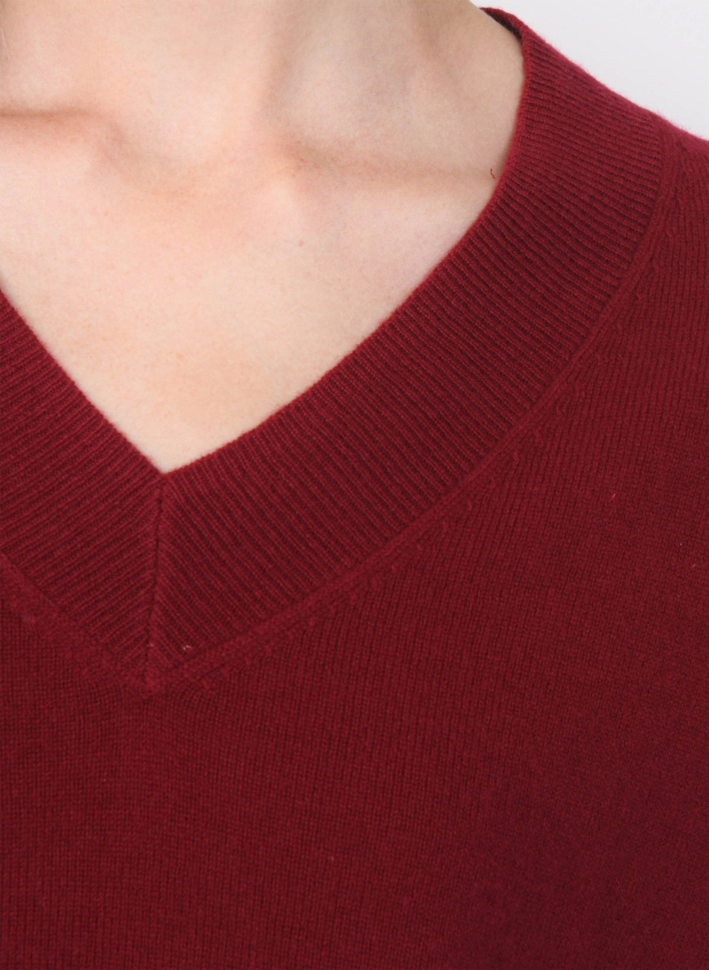 Weiter Pullover aus Wolle und Kaschmir mit V-Ausschnitt KOOKAI Rot