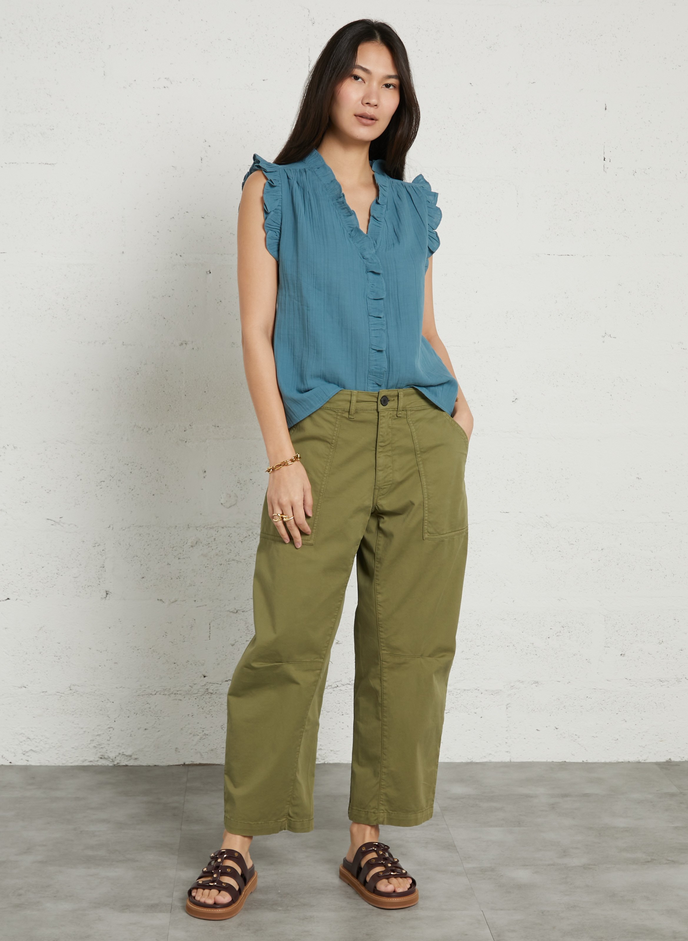 Top col V sans manches à volants DES PETITS HAUTS Vert