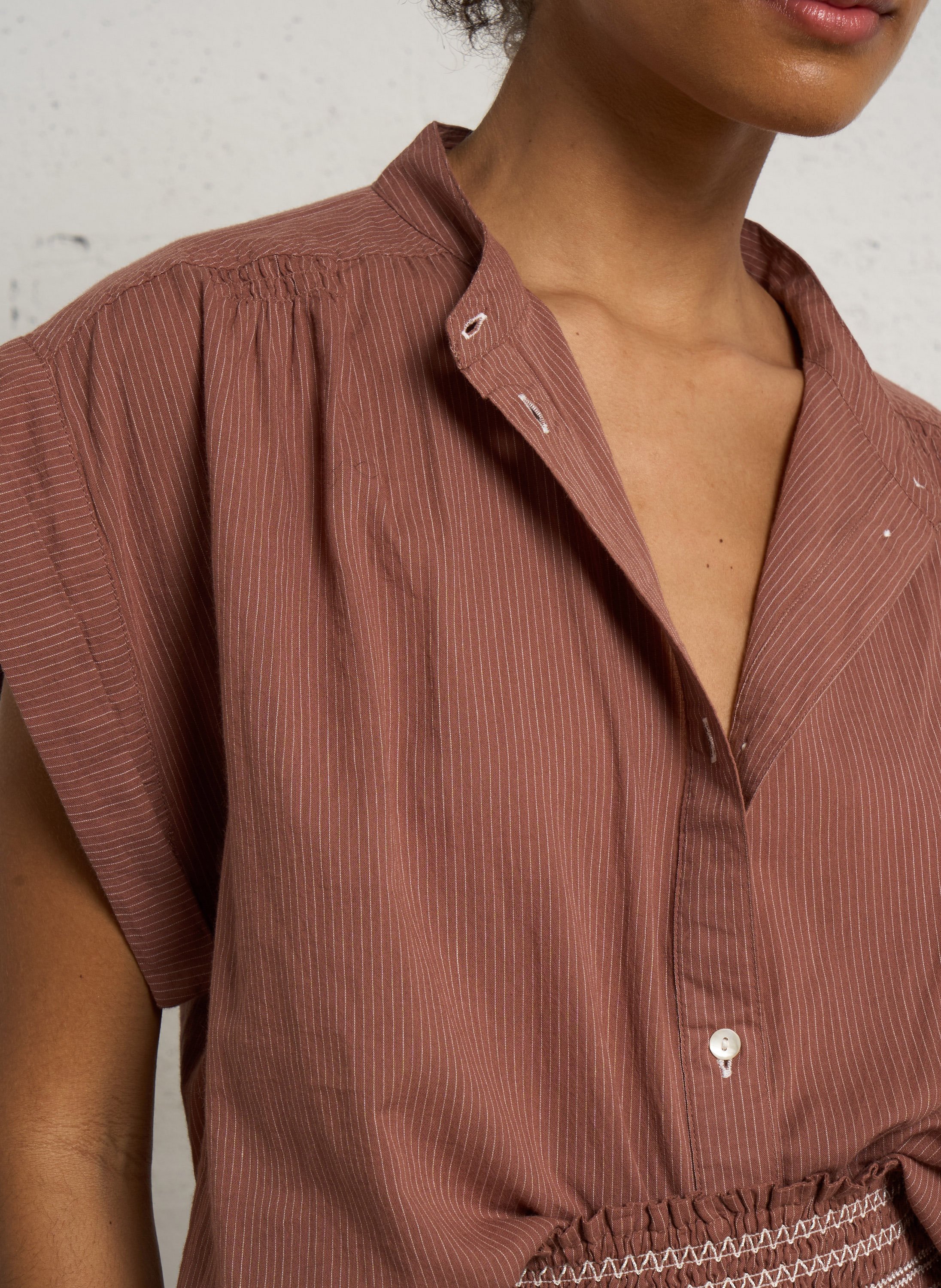 Round-neck striped shirt HOD PARIS Brown