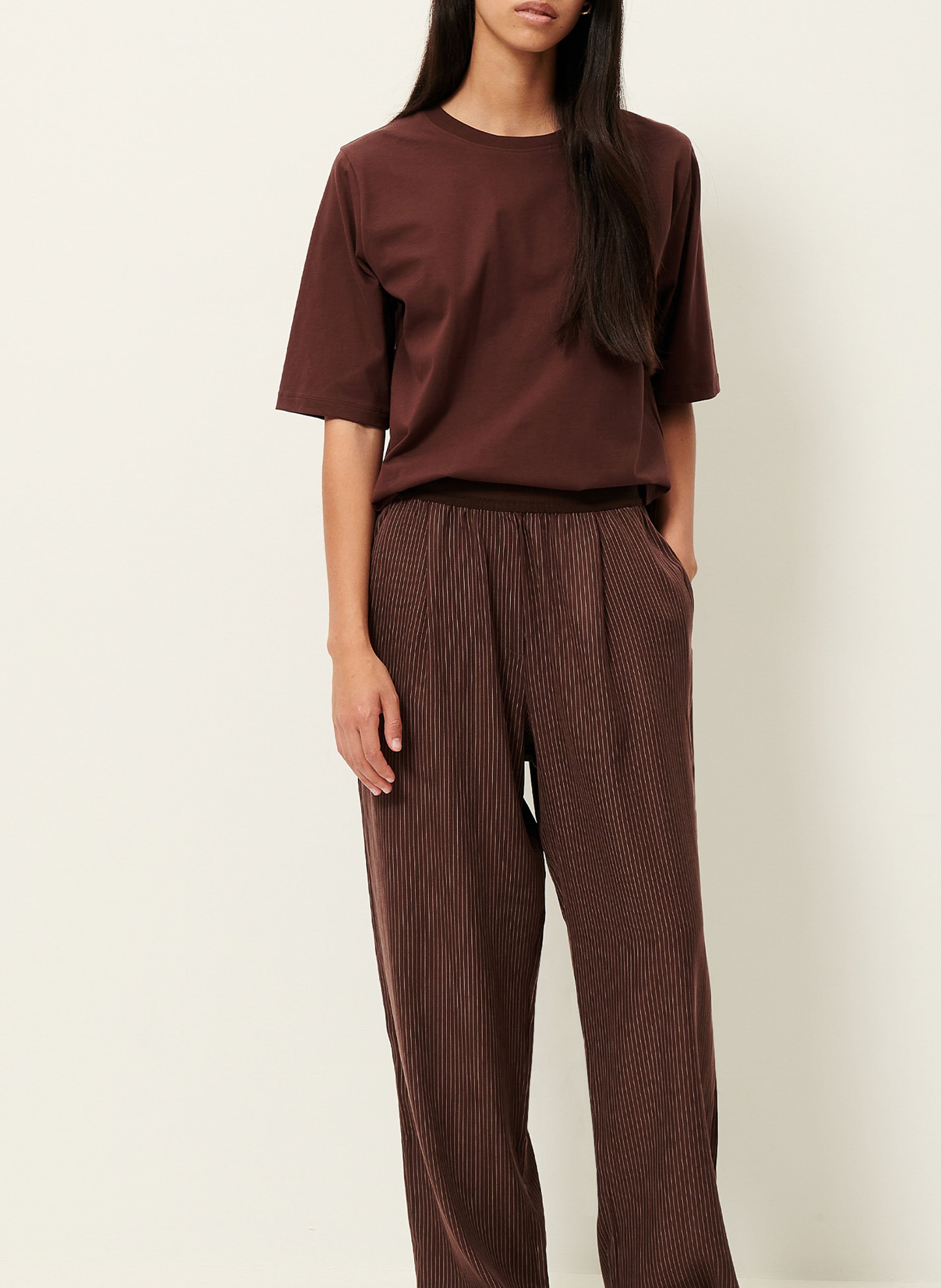 Ruimvallend, katoenen T-shirt met ronde hals SESSUN Bruin