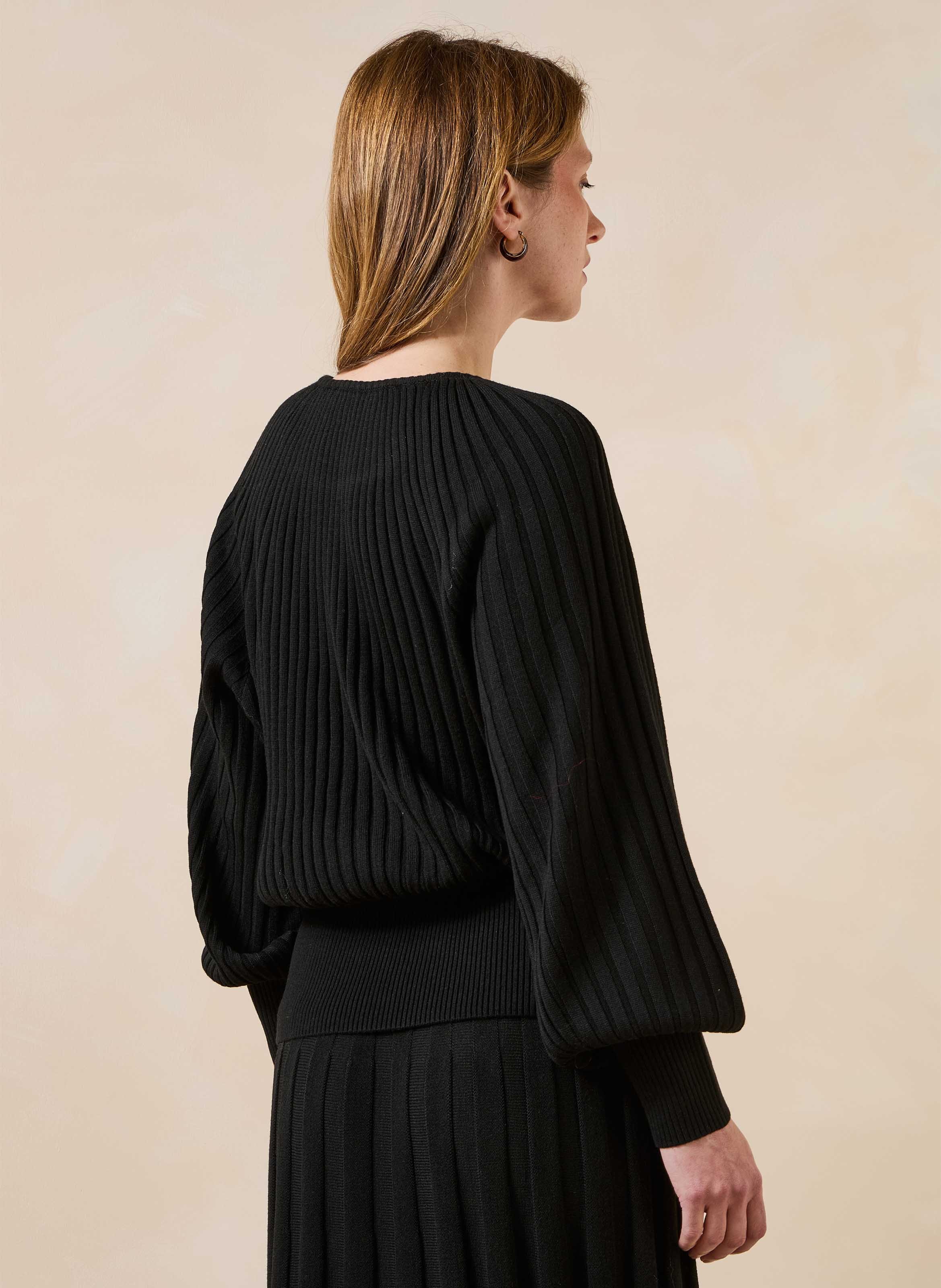Pull en maille à manches chauve-souris LA FEE MARABOUTEE Noir