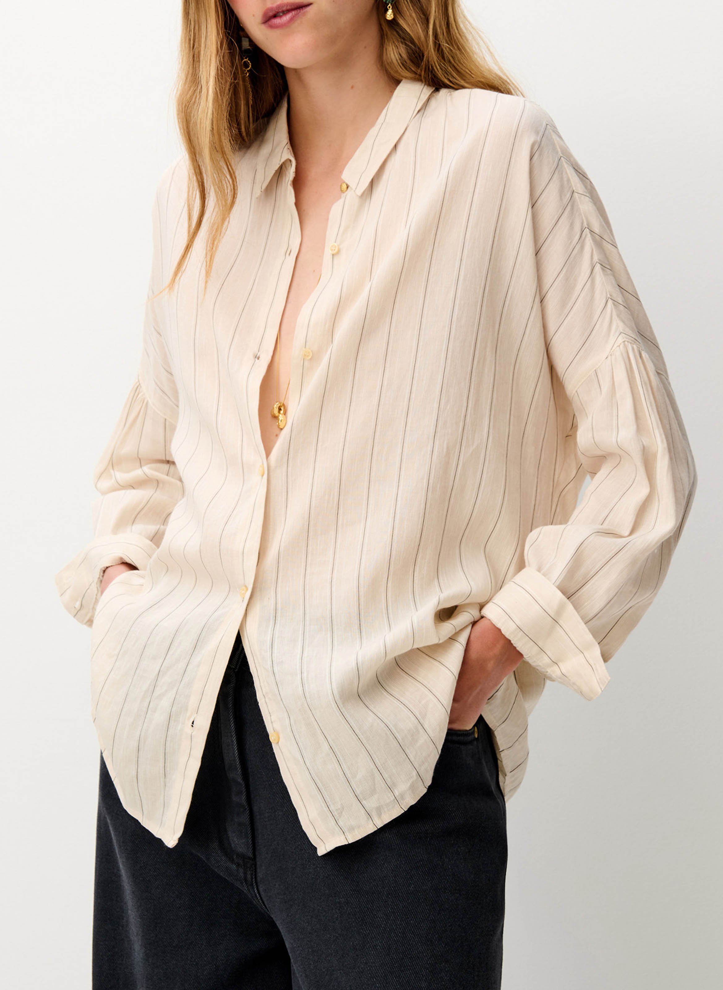 Weite Bluse mit klassischem Kragen SESSUN Beige