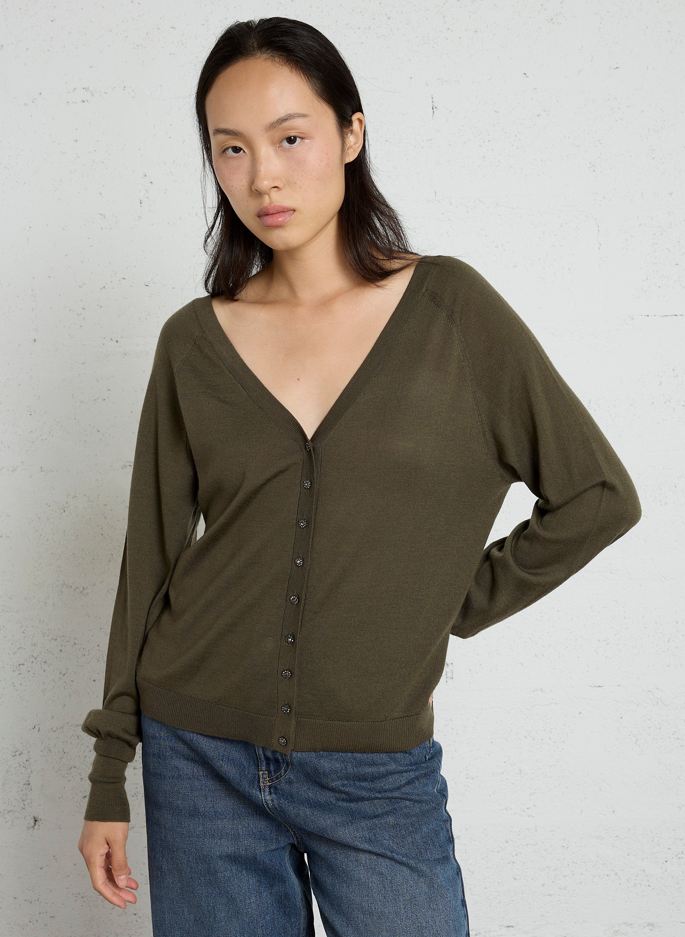 Gerade geschnittener Wollpullover mit V-Ausschnitt IKKS