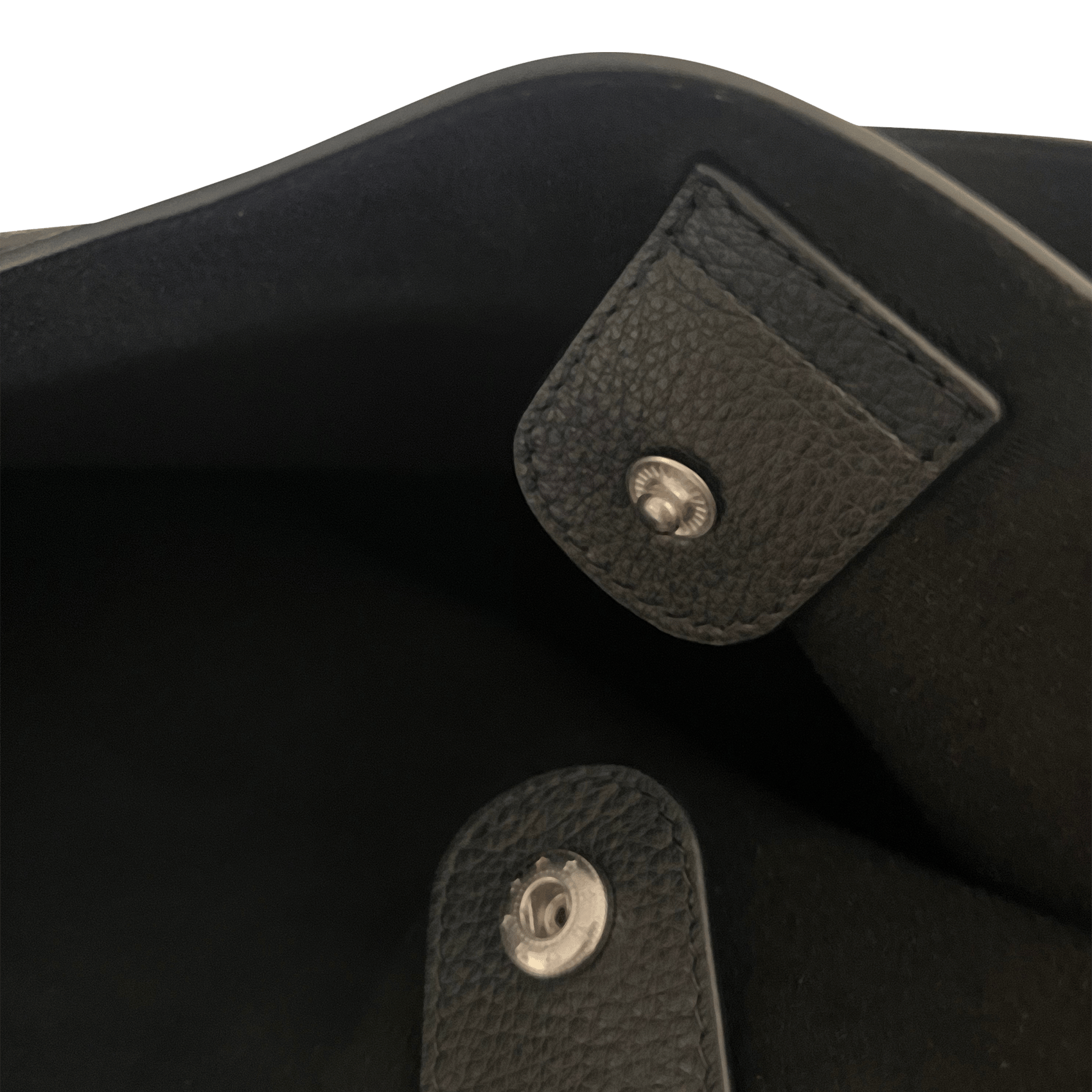 Bolso bombonera de piel IKKS Negro