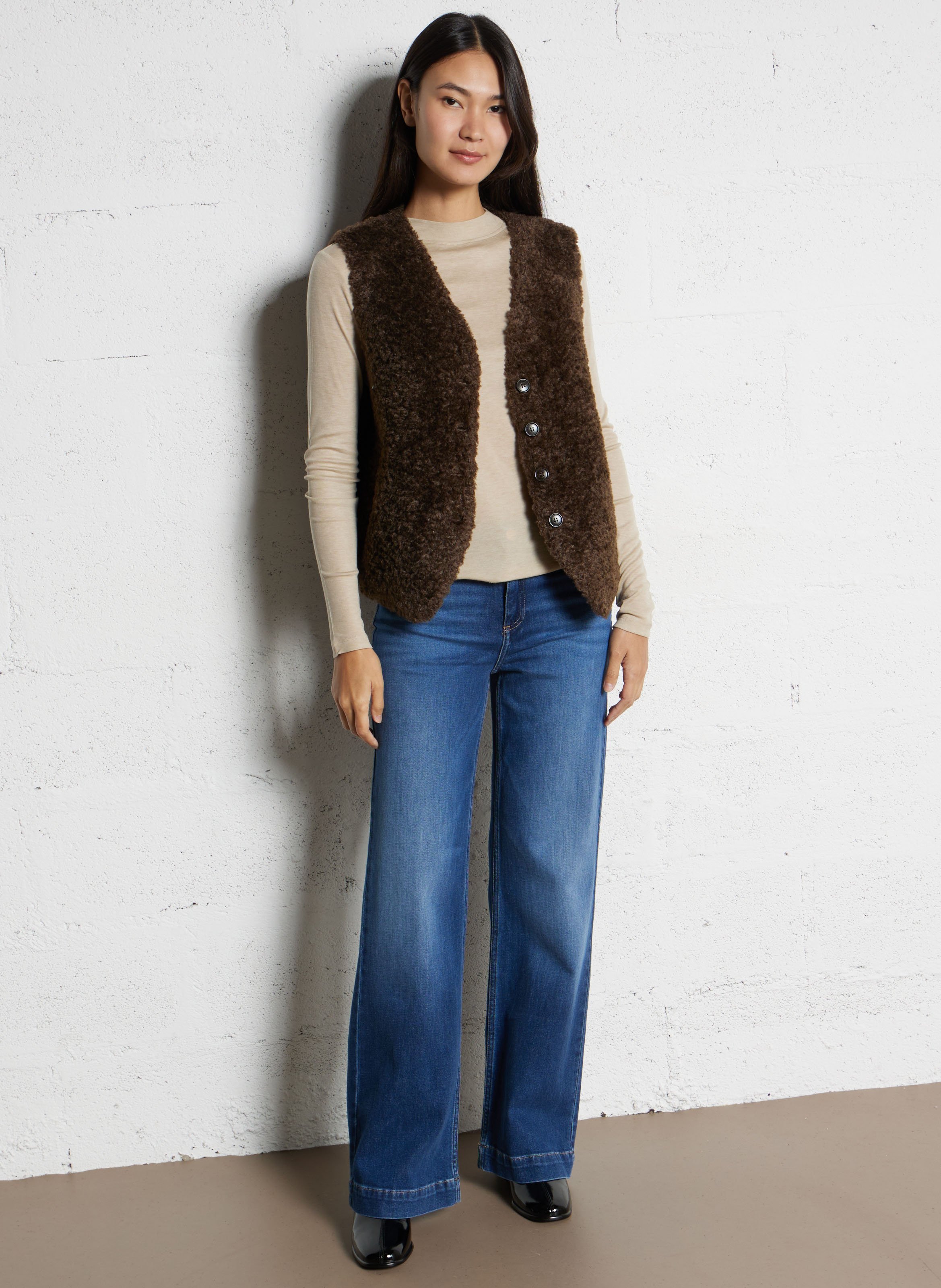 V-Ausschnitt Weste aus Kunstpelz THE KORNER Braun