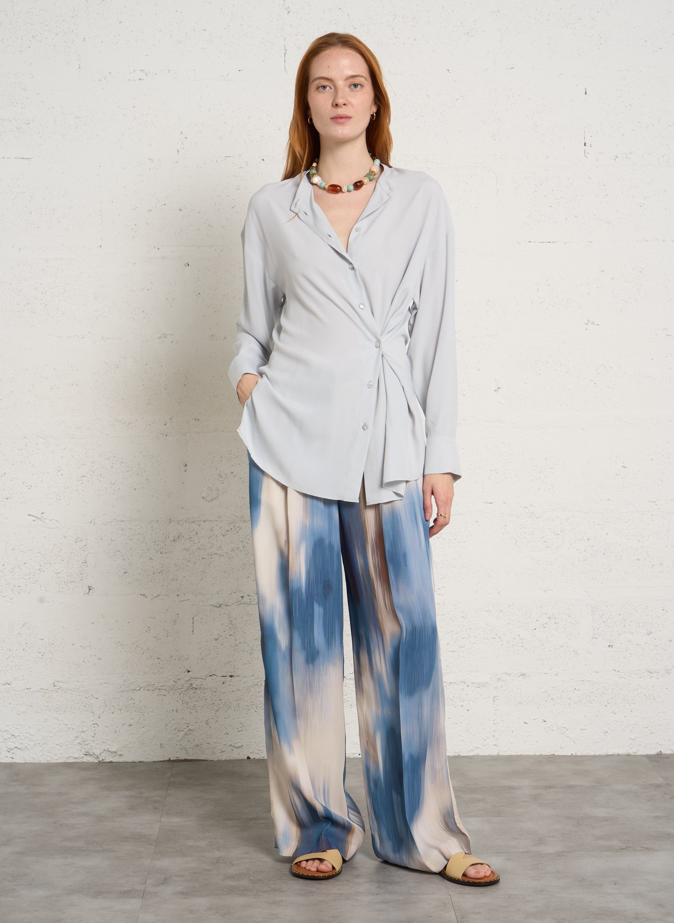 Rundhalsausschnitt MOMONI Beige