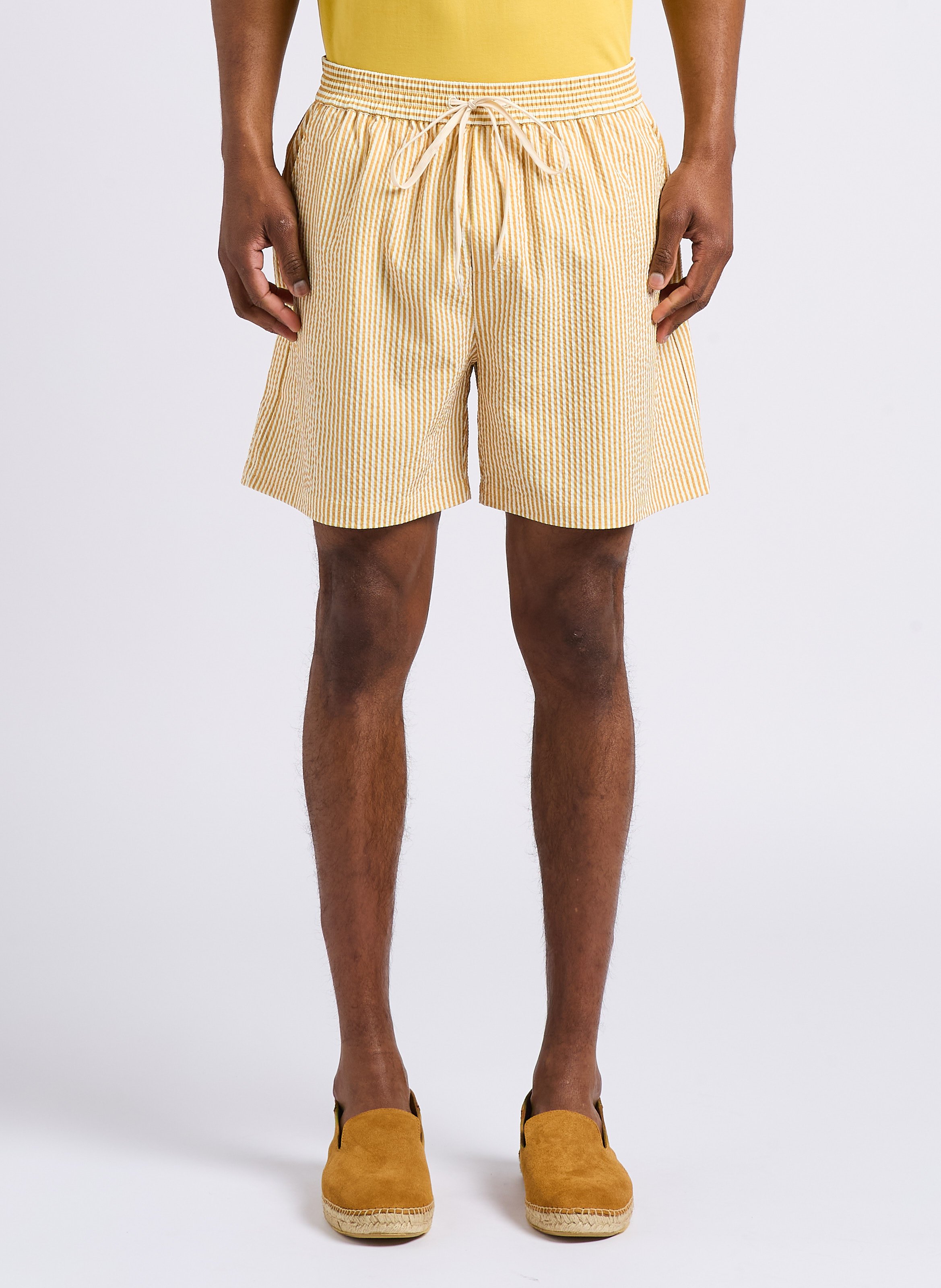 Gestreifte Badeshorts LES DEUX Gelb