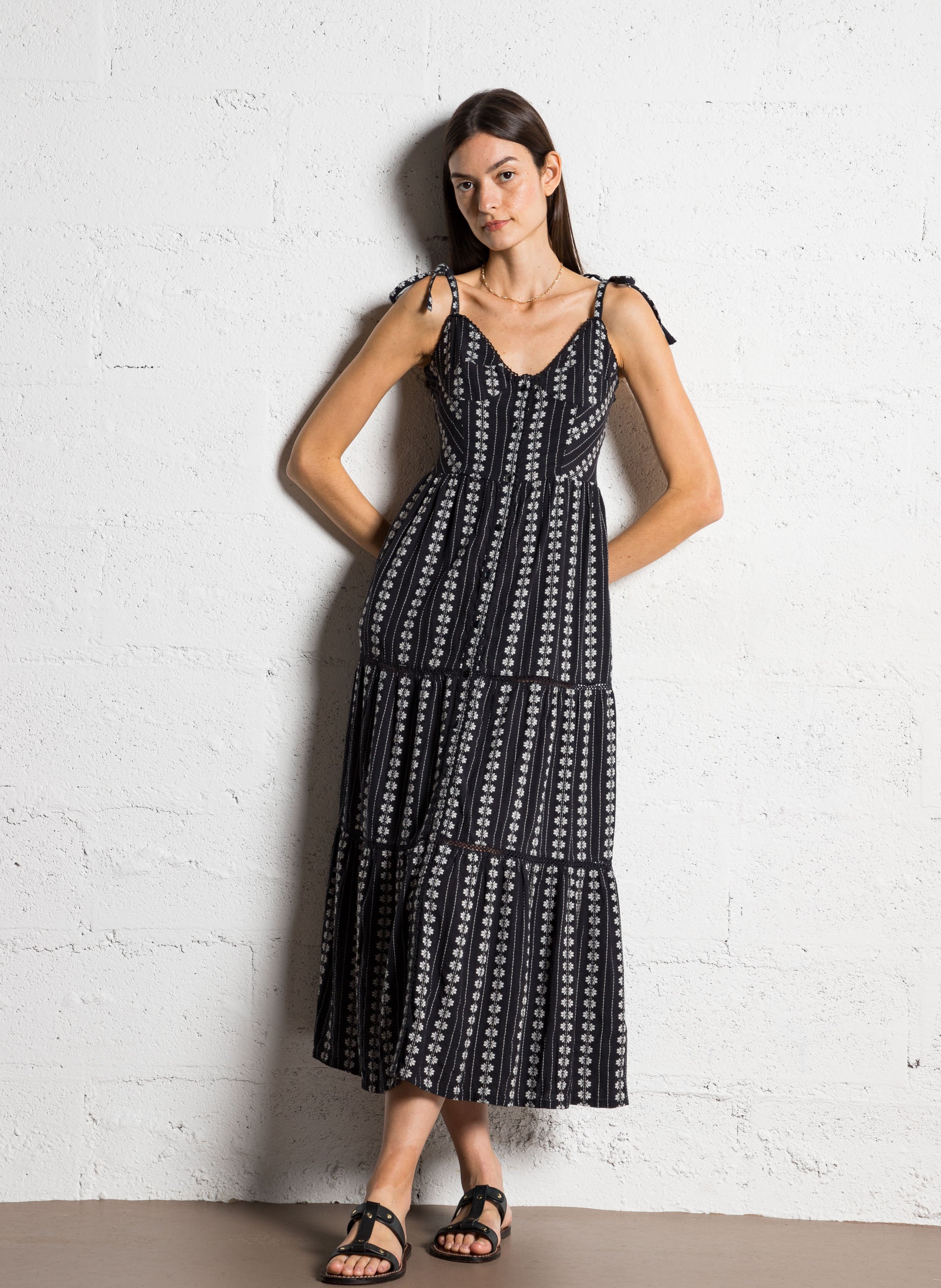 Robe longue brodé en coton MAISON HOTEL Noir