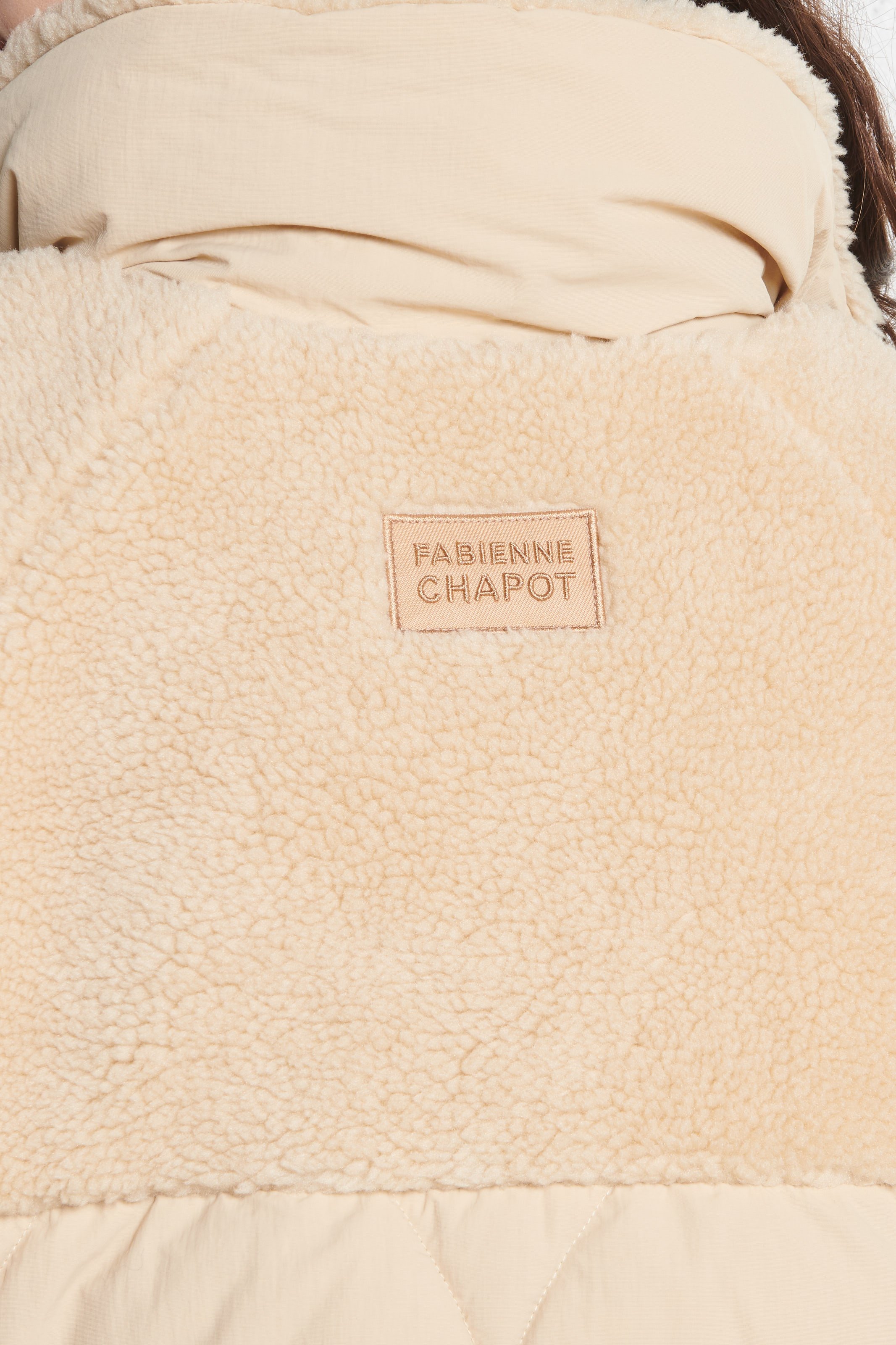 Gewatteerd jasje met opstaande kraag FABIENNE CHAPOT Beige