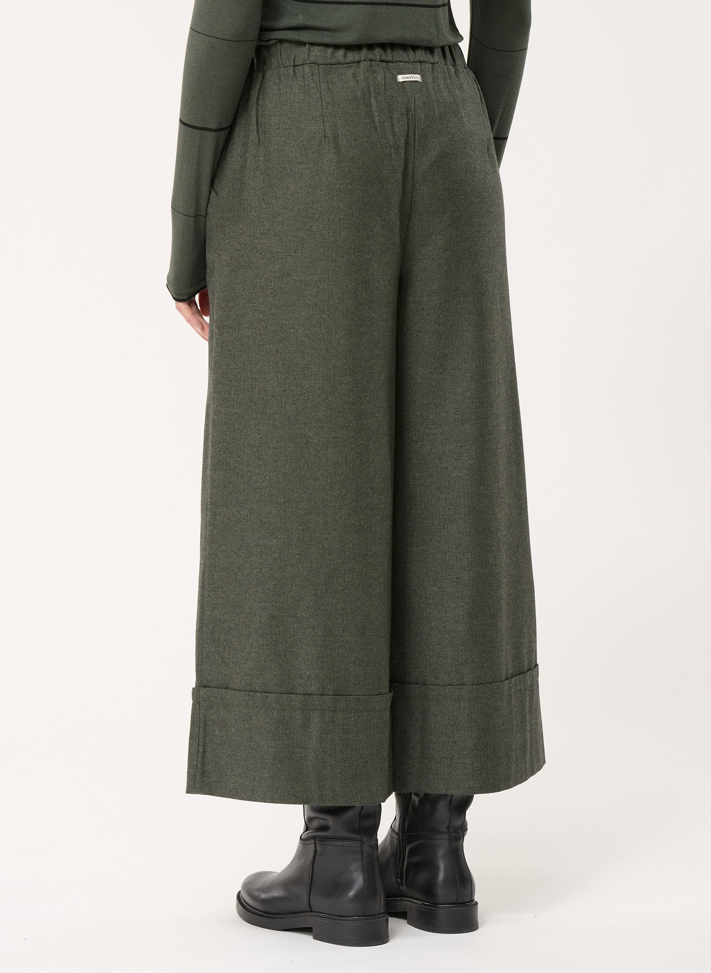 Pantacourt large en coton recyclé mélangé HUMILITY Vert
