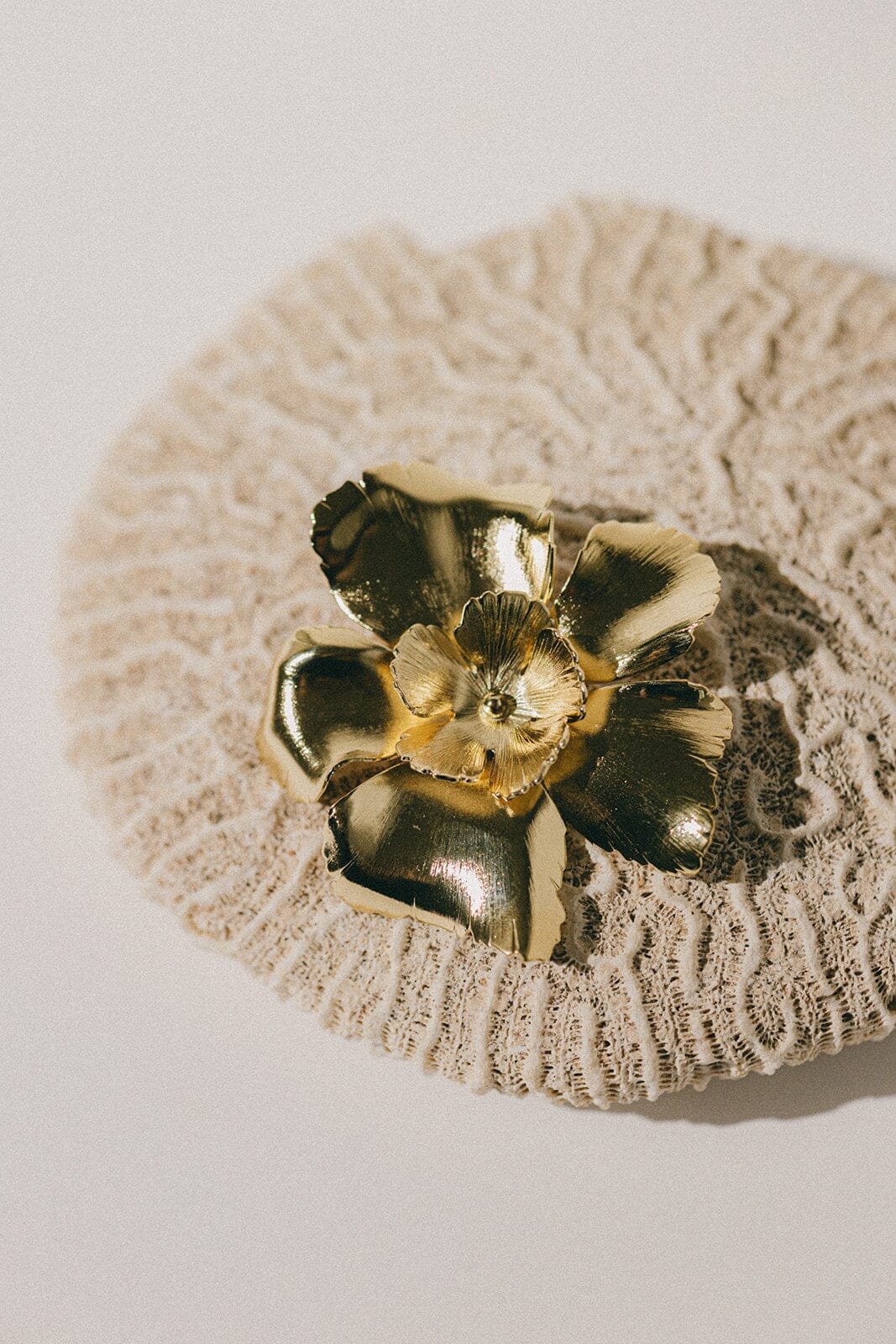 Silver-plated flower brooch MONSIEUR SIMONE Golden