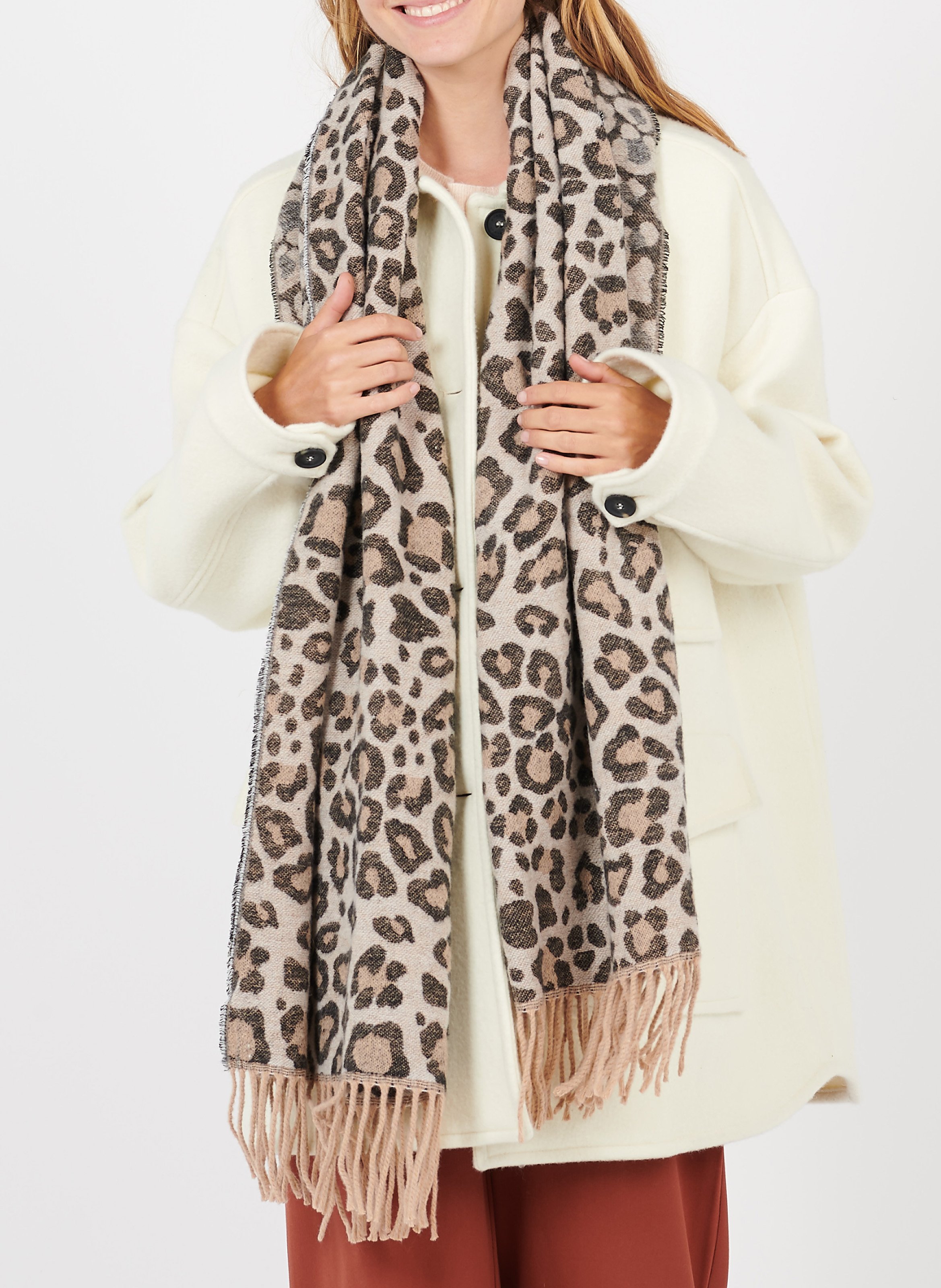 Leopard jacquard scarf PIECES Brown