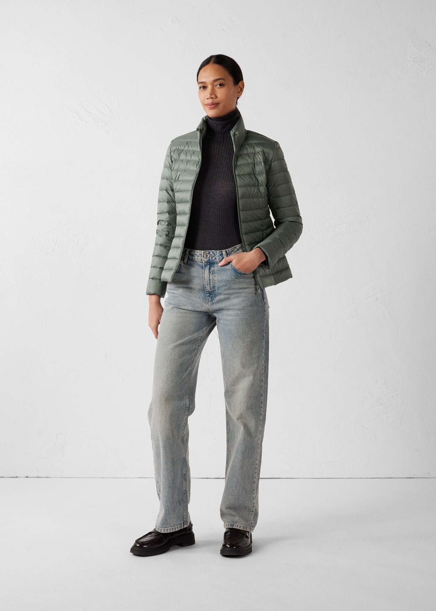 Lightweight down jacket JOTT Green